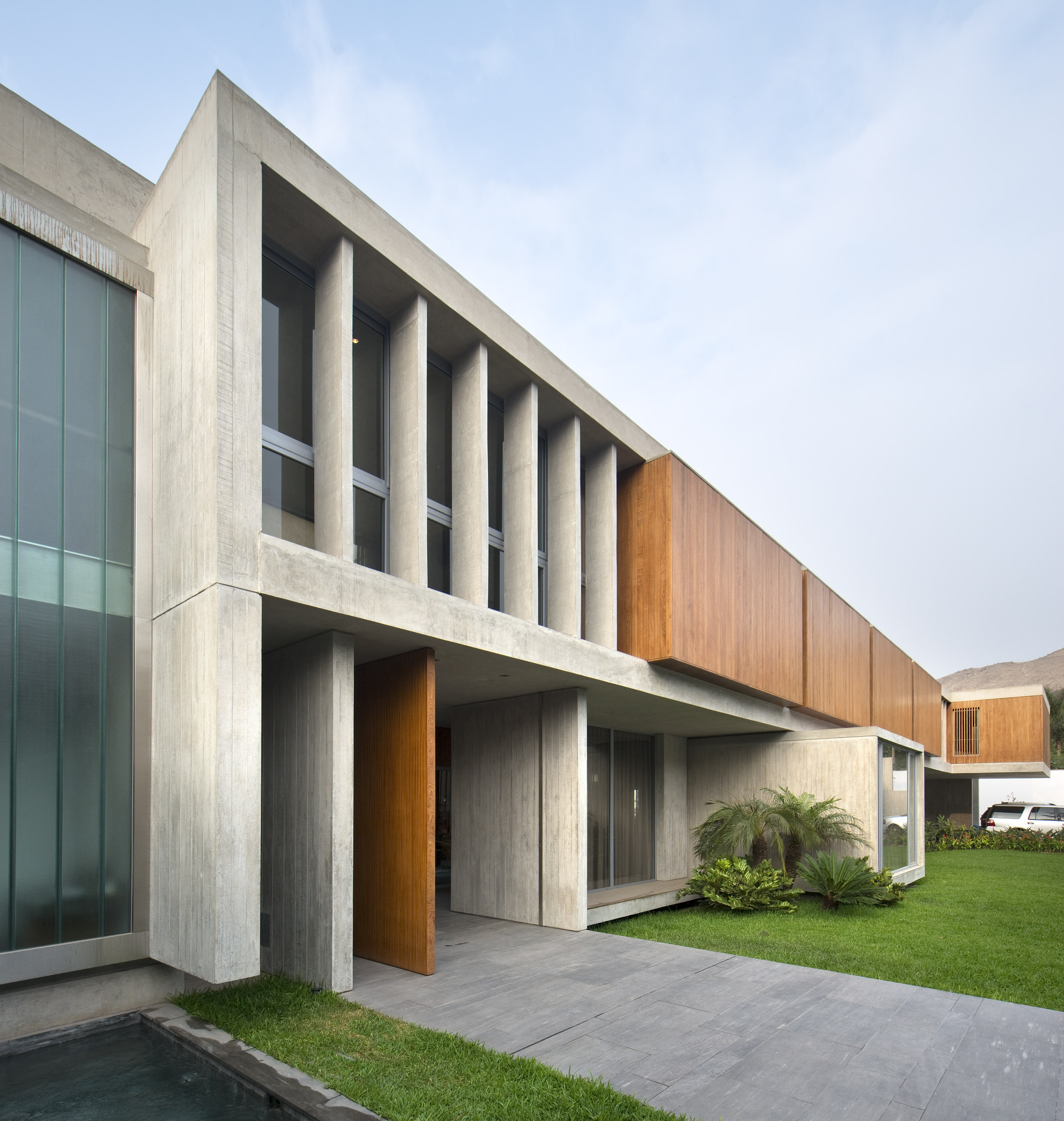 绿意盎然的山间别墅-0