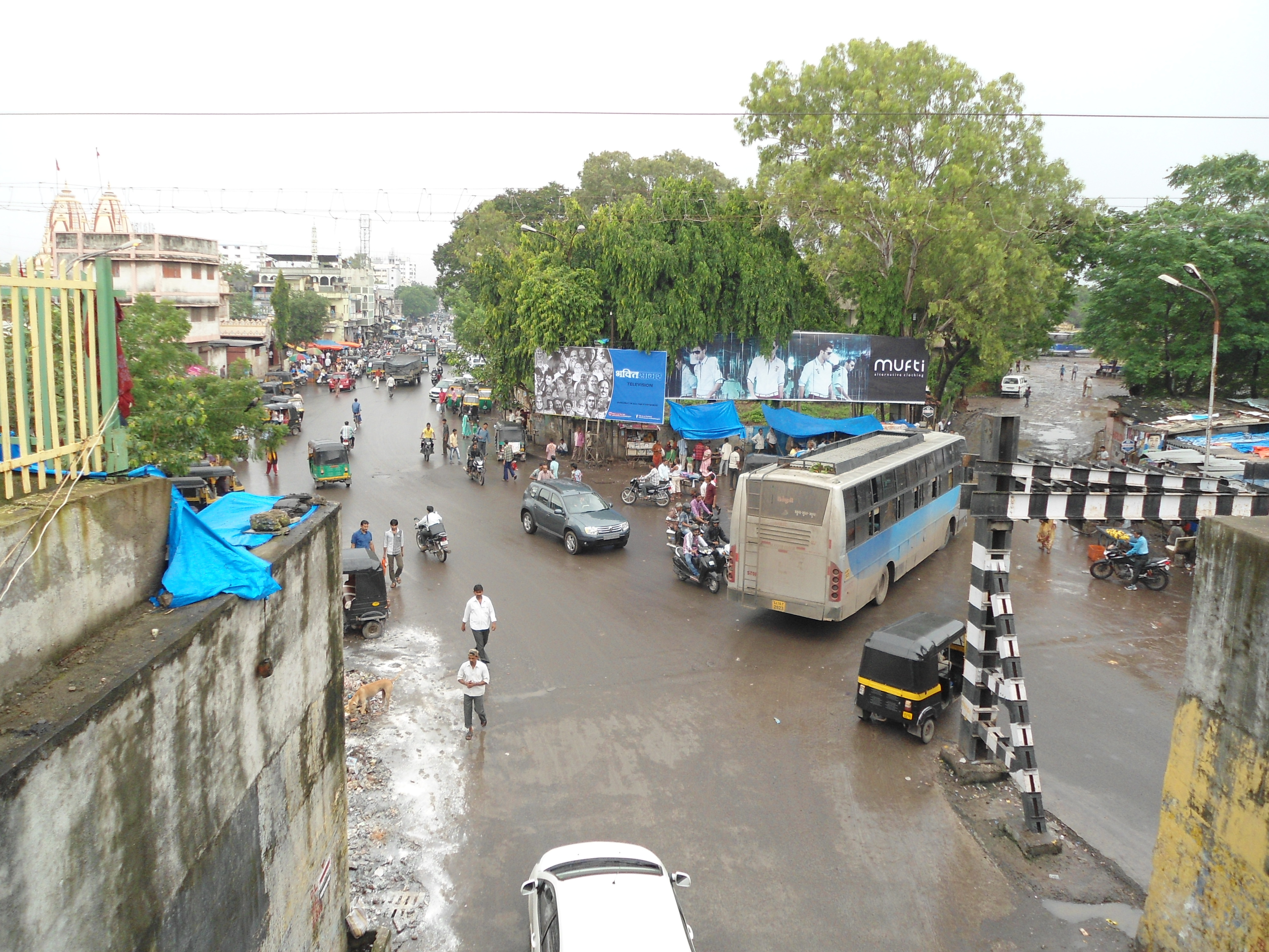 苏拉特市火车站区域的重新设计与再开发-31