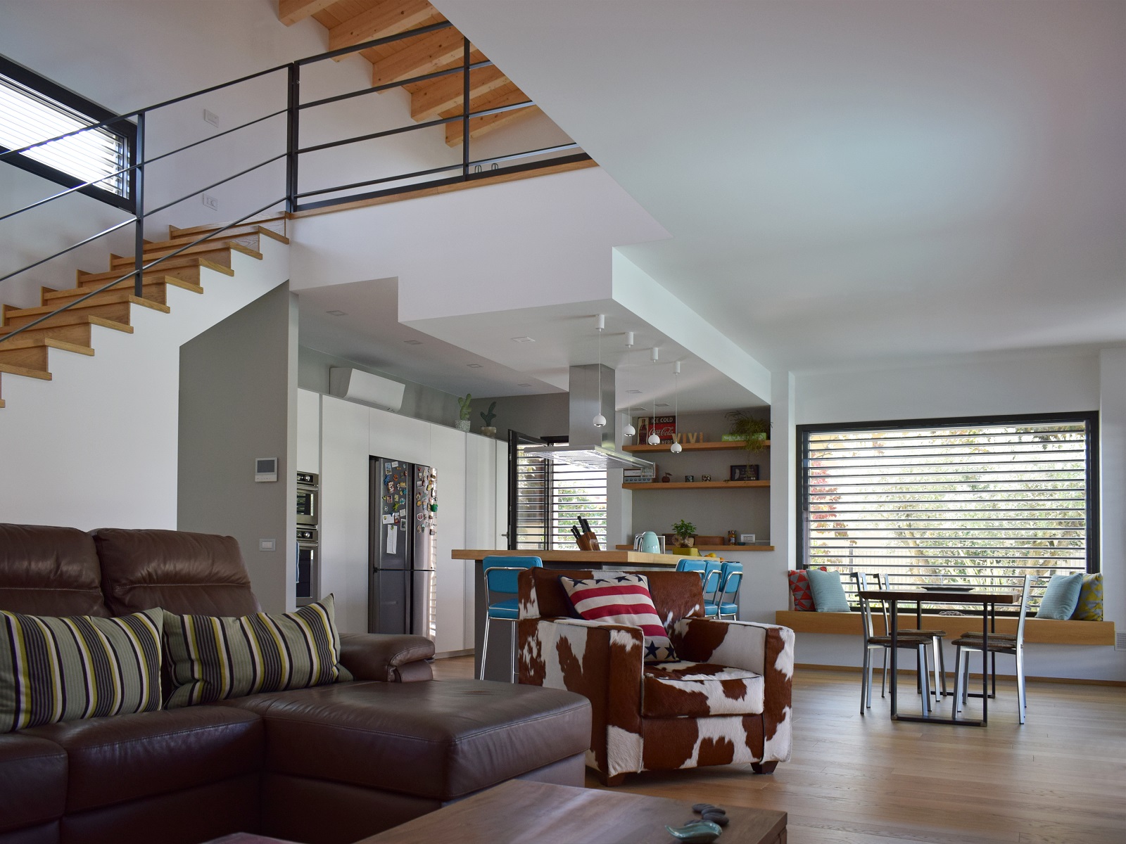 2018 年米兰木质现代别墅-4