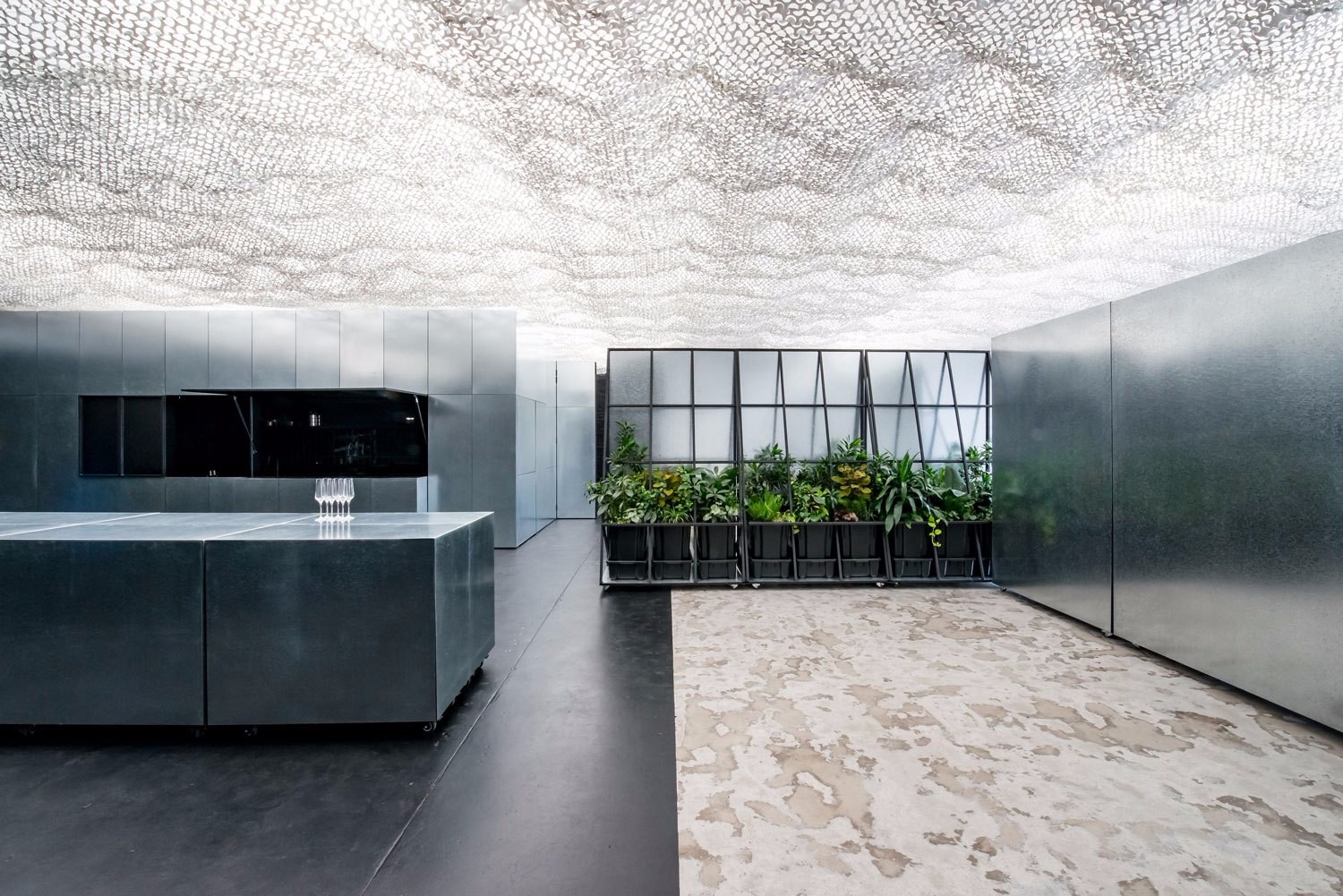 多元空间的无限可能——RUSSELL & GEORGE 的一站式工作休闲场所-16