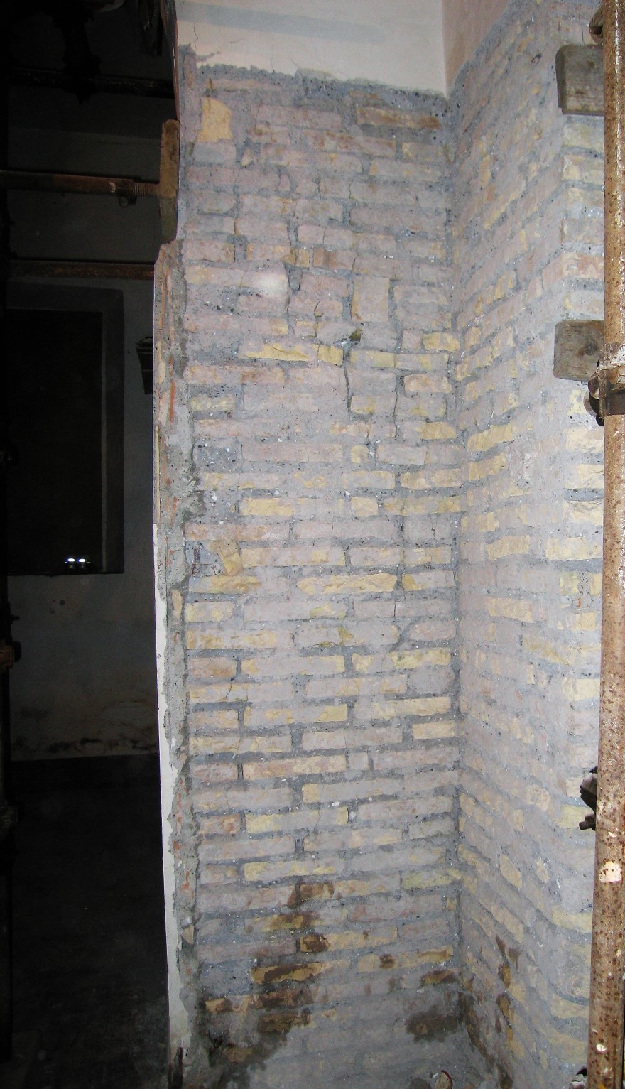 2007 年罗马历史建筑结构加固修复案例-98