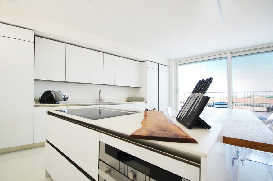 简约白色调,城市美景尽收眼底-3