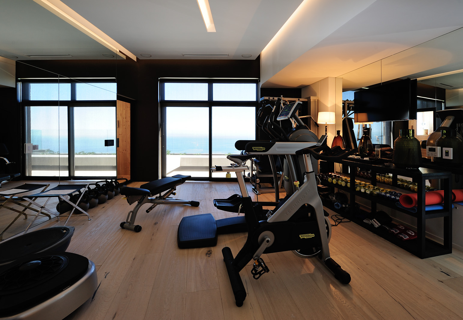 南非开普敦“Nettleton Ridge”海滨别墅 | 壮丽海景与生活空间的完美融合-24