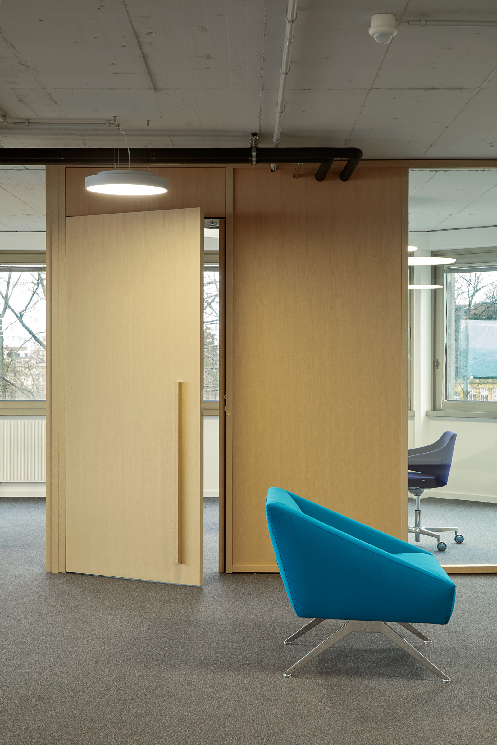 瑞士 Mel 建筑事务所打造“开放科学”办公空间-13