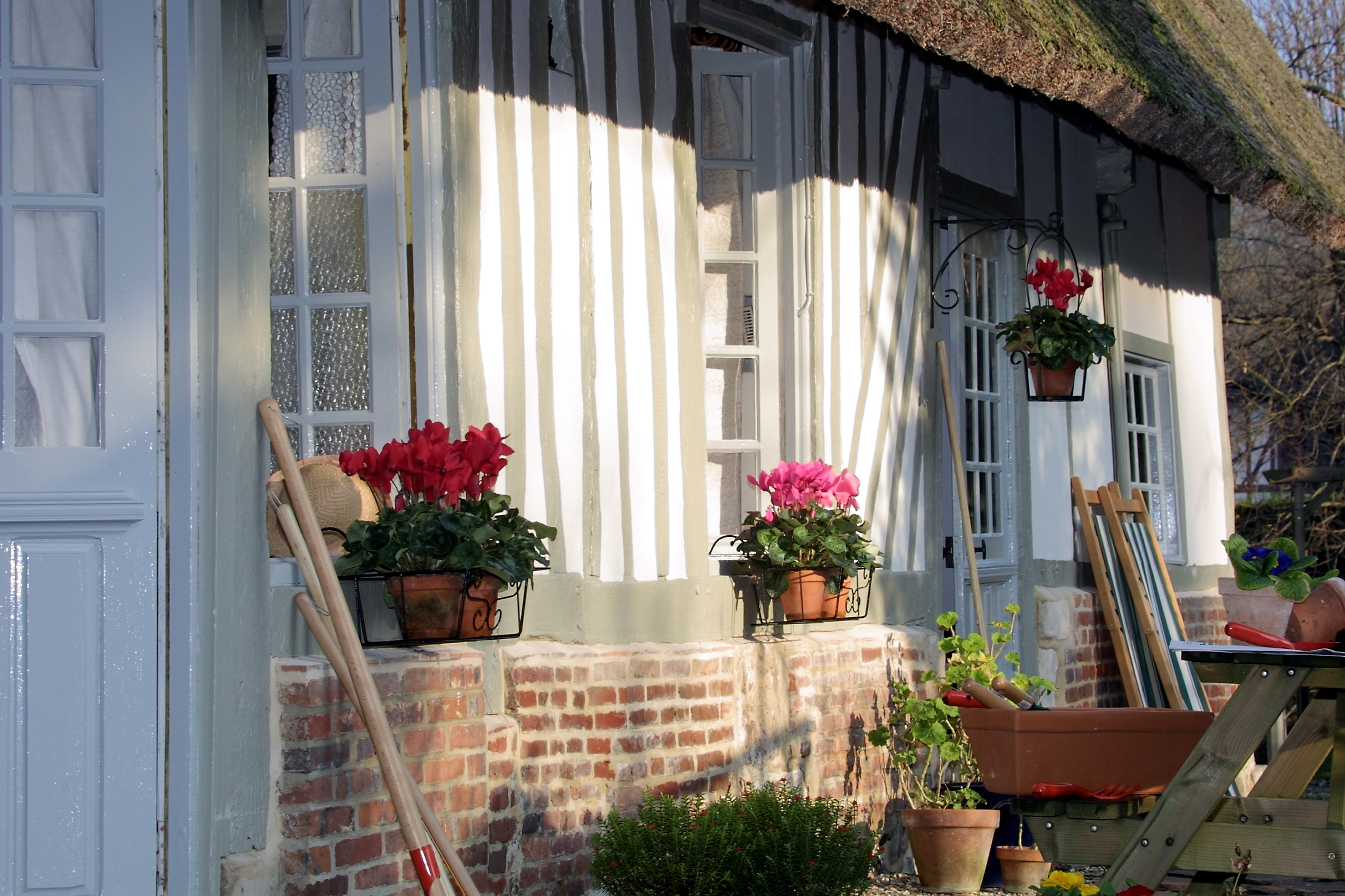 诺曼底小木屋的现代翻新-0