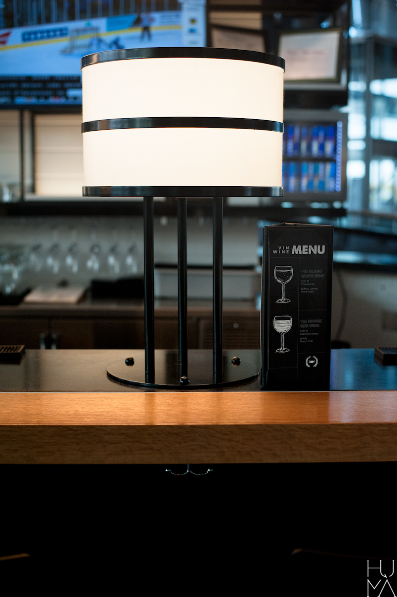 蒙特利尔机场美食广场，Humà 设计新视角-10