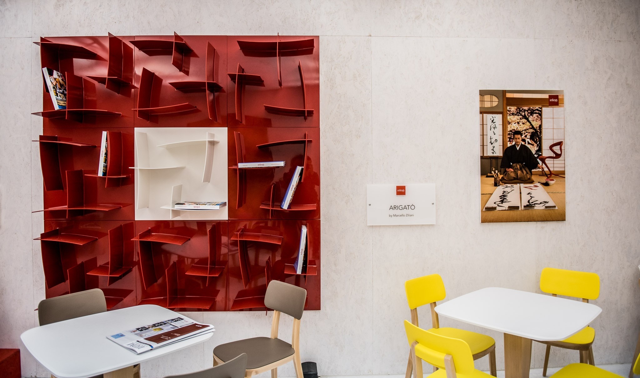 2015 年米兰家具展 Infiniti 展台——木结构魅力诠释现代展览设计-18