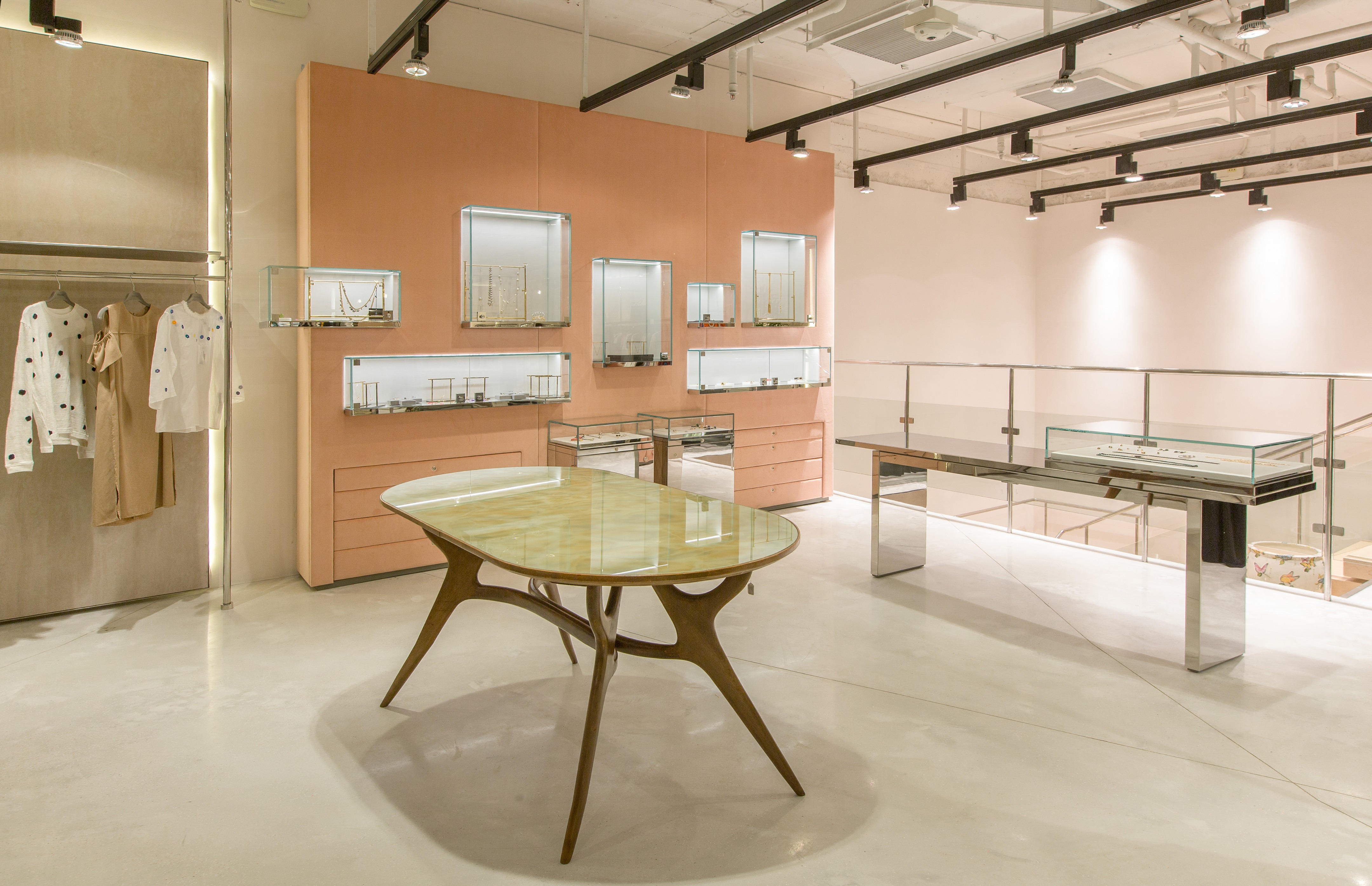 Runway 概念店 | 意式设计融入越南自然之美-0