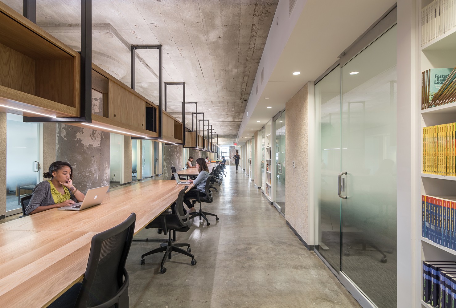 孟菲斯教师之家——垂直聚落中的知识绿洲-8