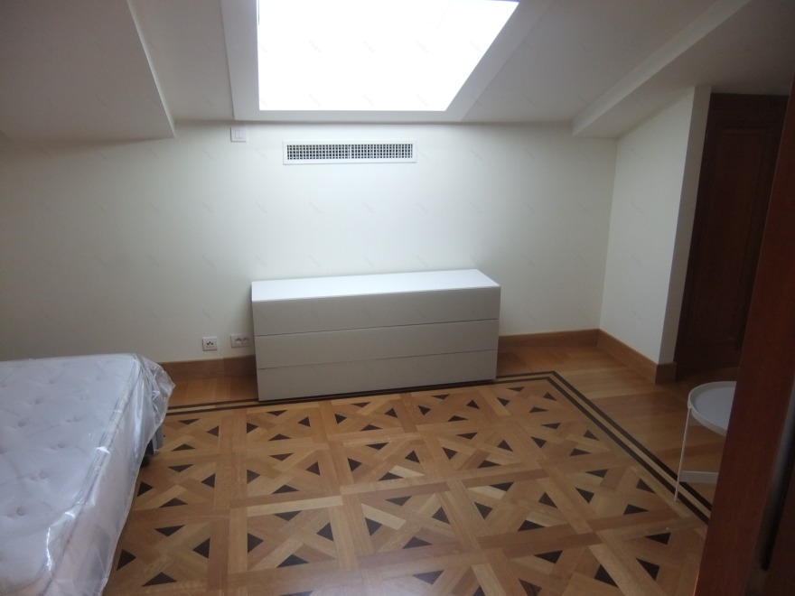 戛纳豪华别墅,舒适宜居的设计典范-26