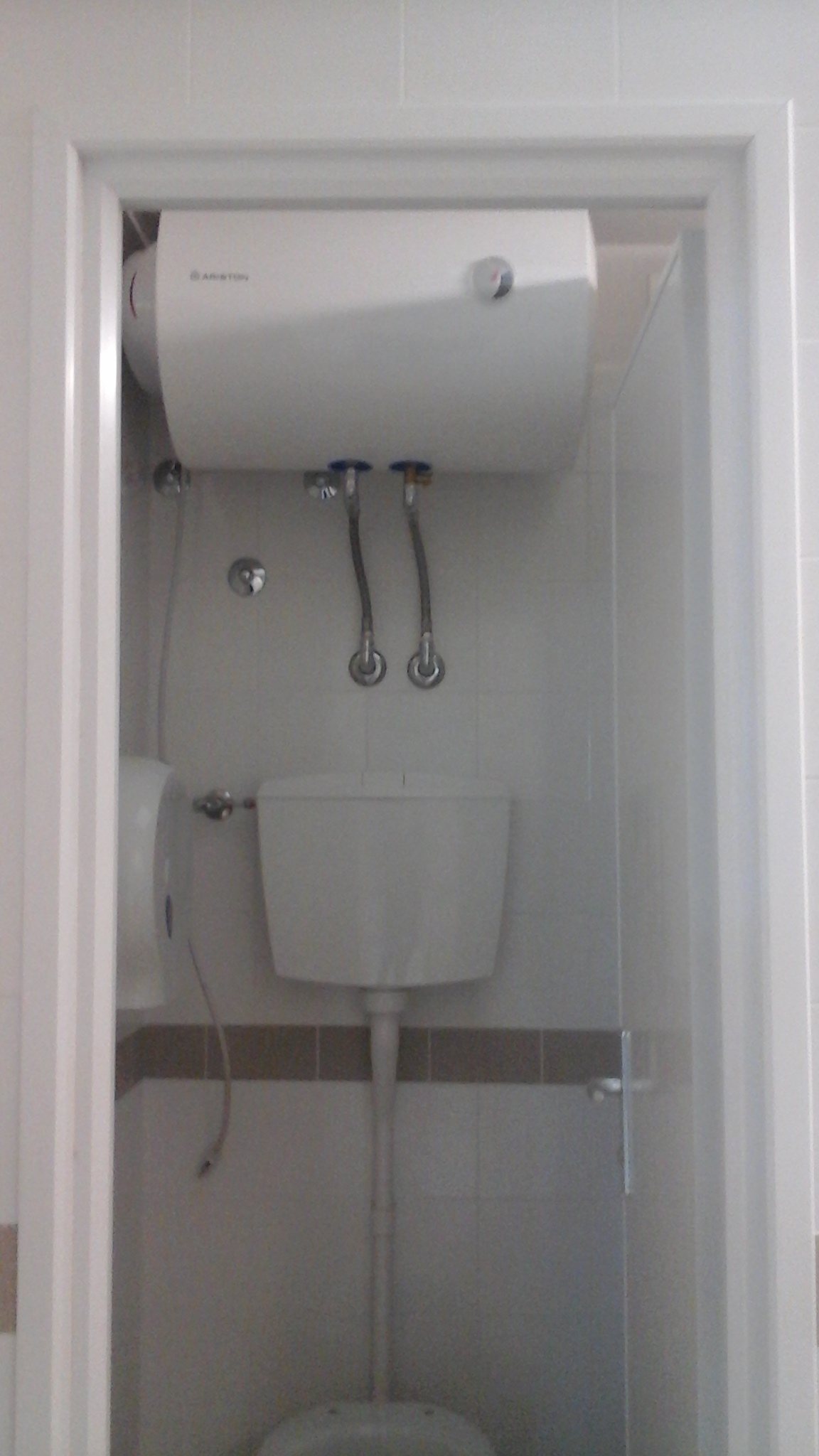 2016 年意大利 Arzachena 旅游港口设施完善-2