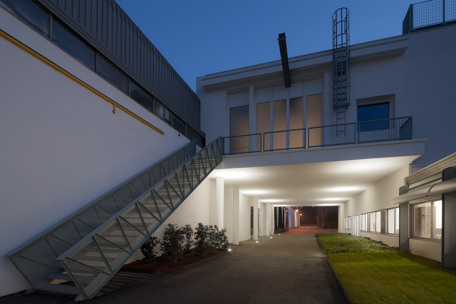 意式风格的 Secco Sistemi 总部办公空间设计-49