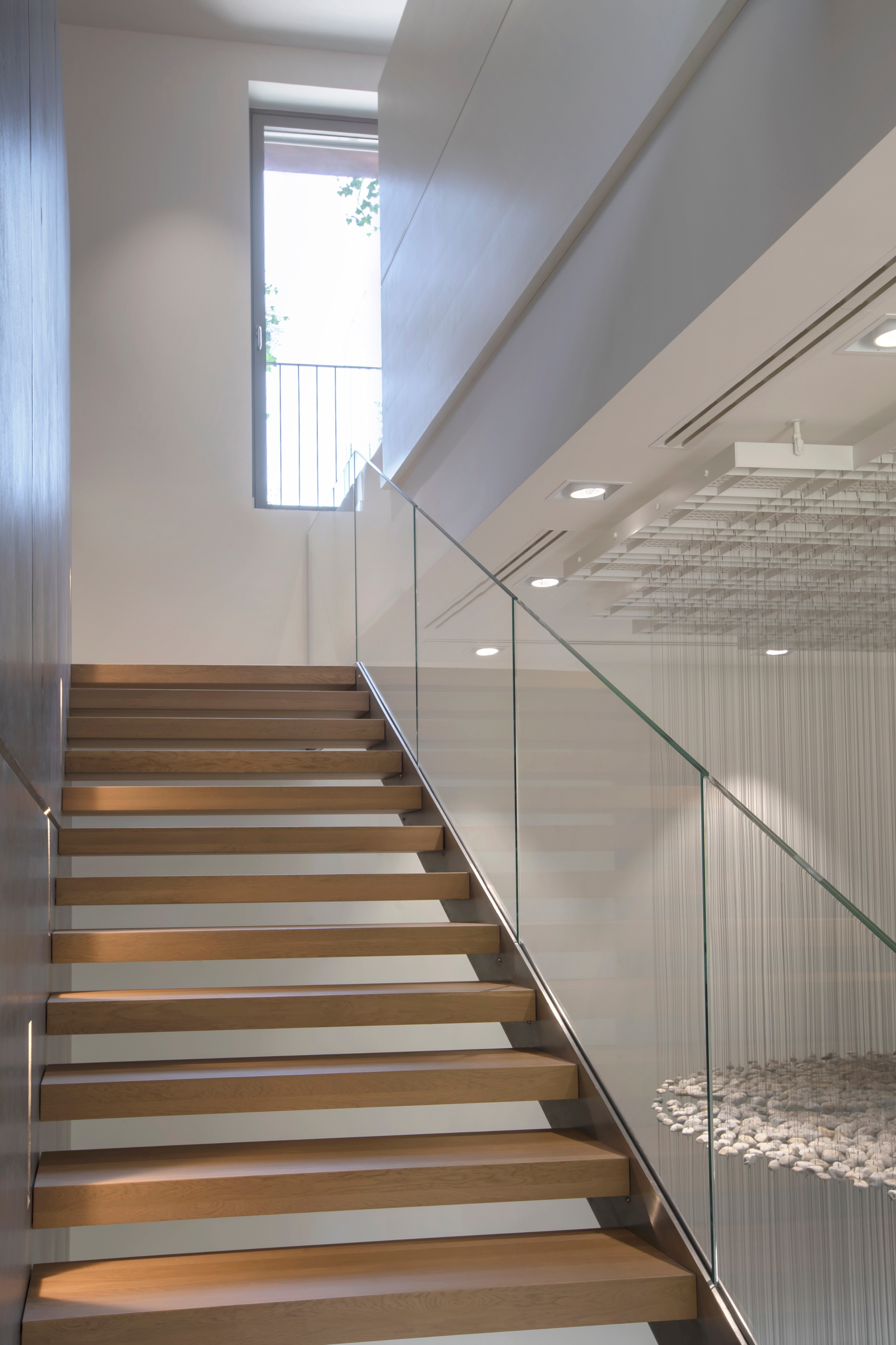意大利品牌 Herno 总部个性楼梯设计-22