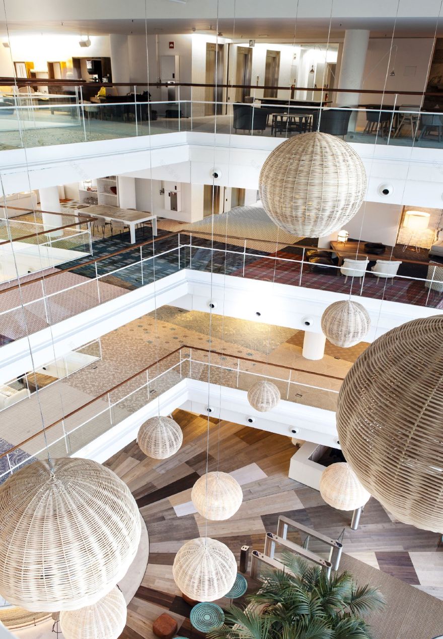 巴塞罗那 Desigual 总部室内设计-9