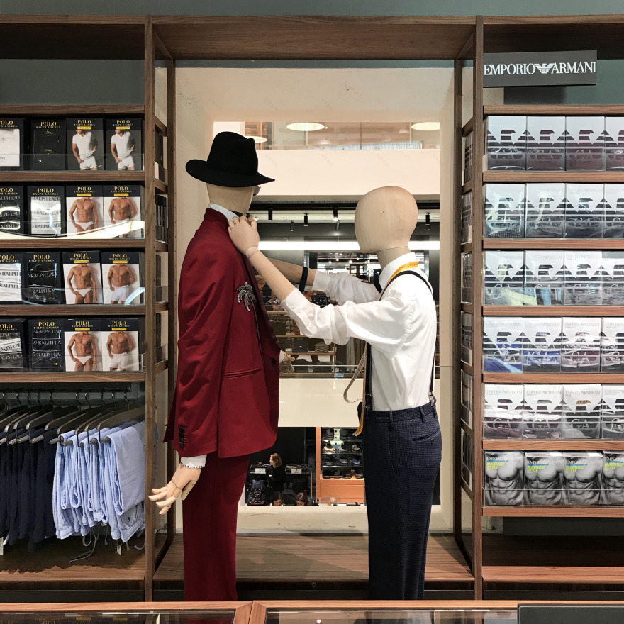 罗马 Rinascente 商场智能中性风格室内设计-16