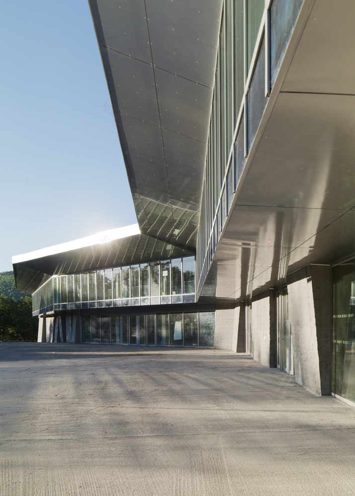 让·穆兰高中 邓肯·刘易斯景观建筑事务所-41