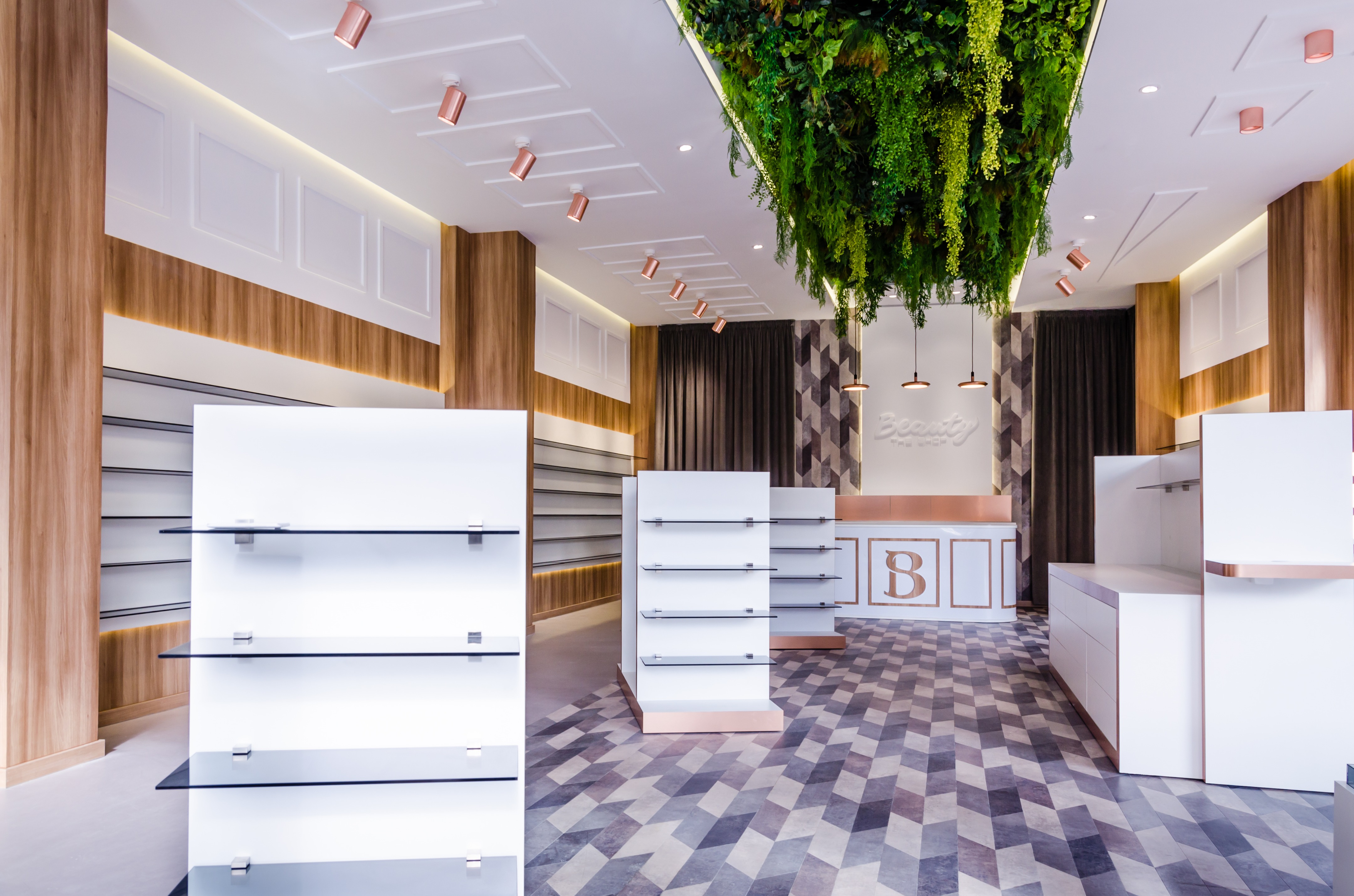 精致香氛护肤品店的永恒魅力-10