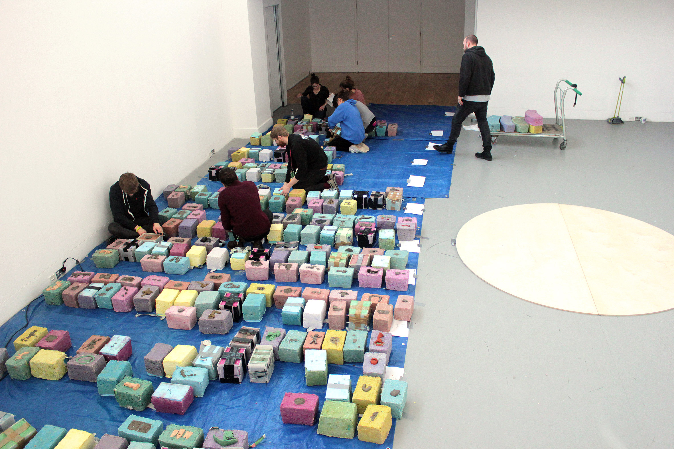 异样建筑 | 儿童参与设计，打造冰屋式装置-21