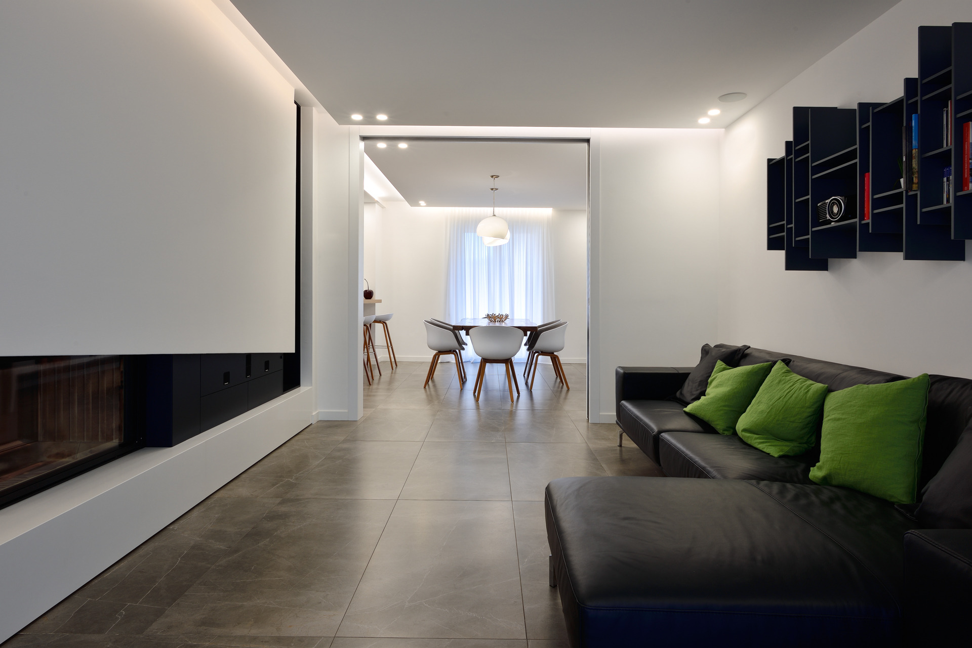 意式风情三层楼别墅设计-2