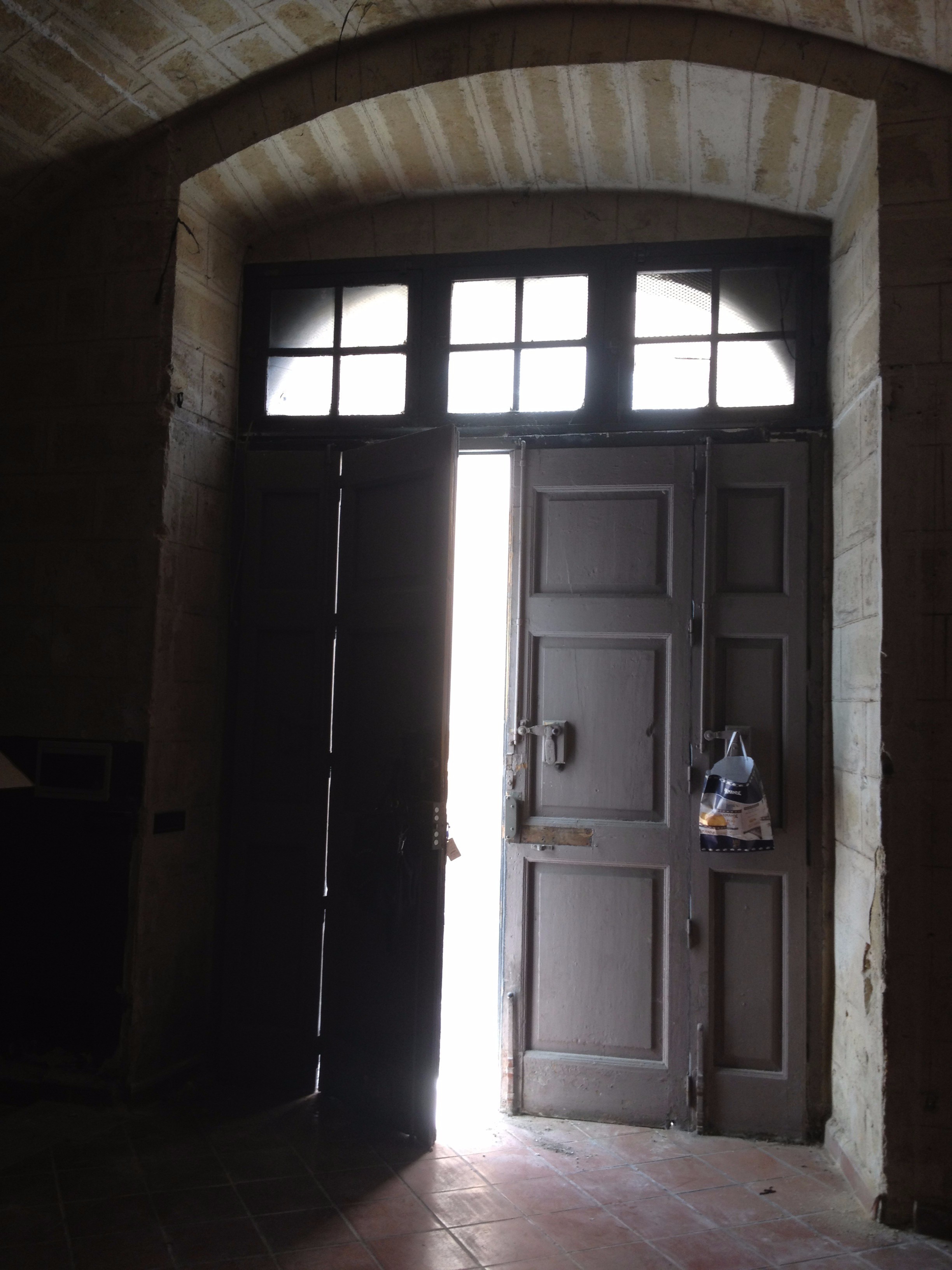 融合现代与复古的“Fuoridalcomune”概念店-8