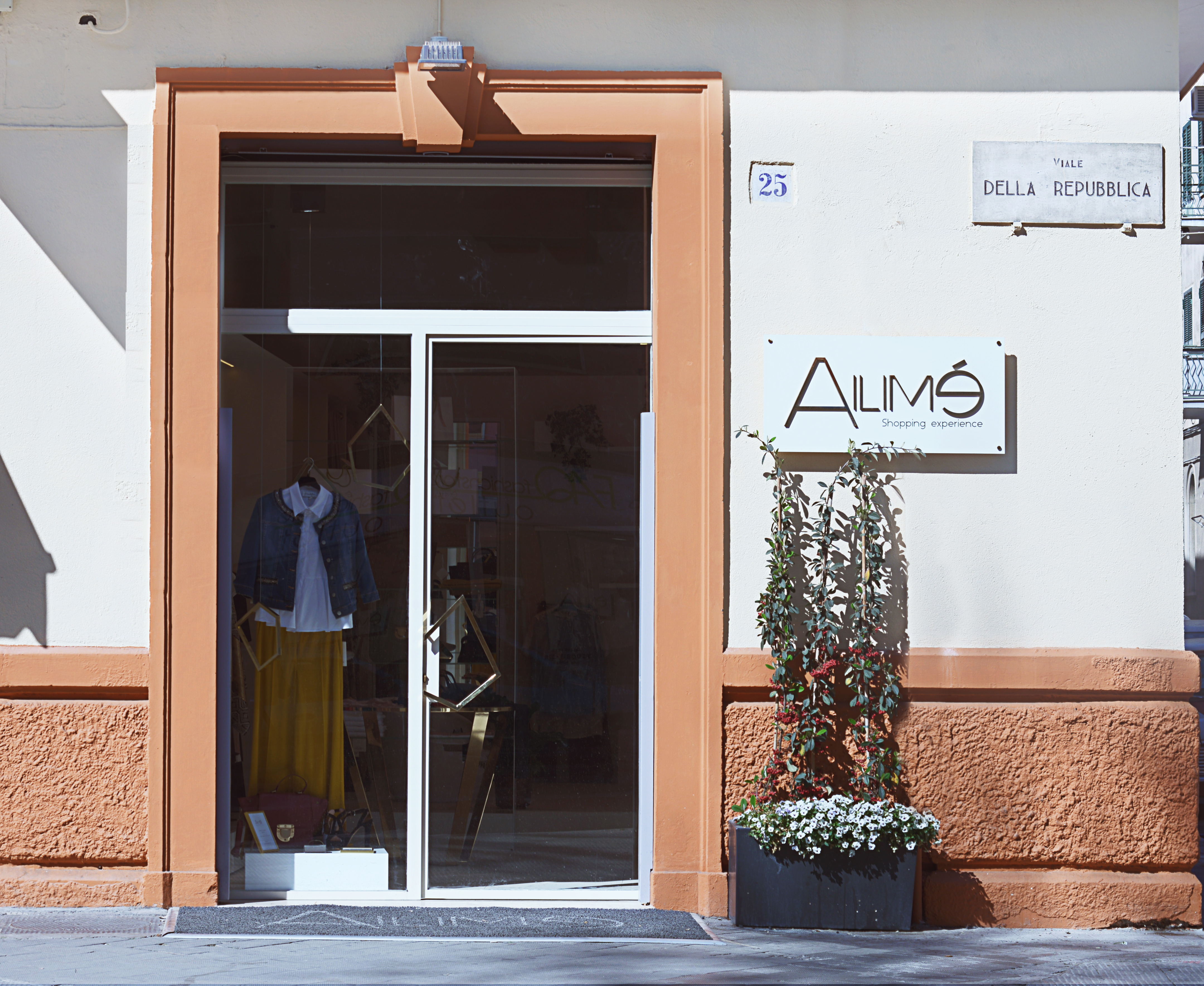 AILIMÈ 2015 年旗舰店设计 | 现代简约风格诠释-1