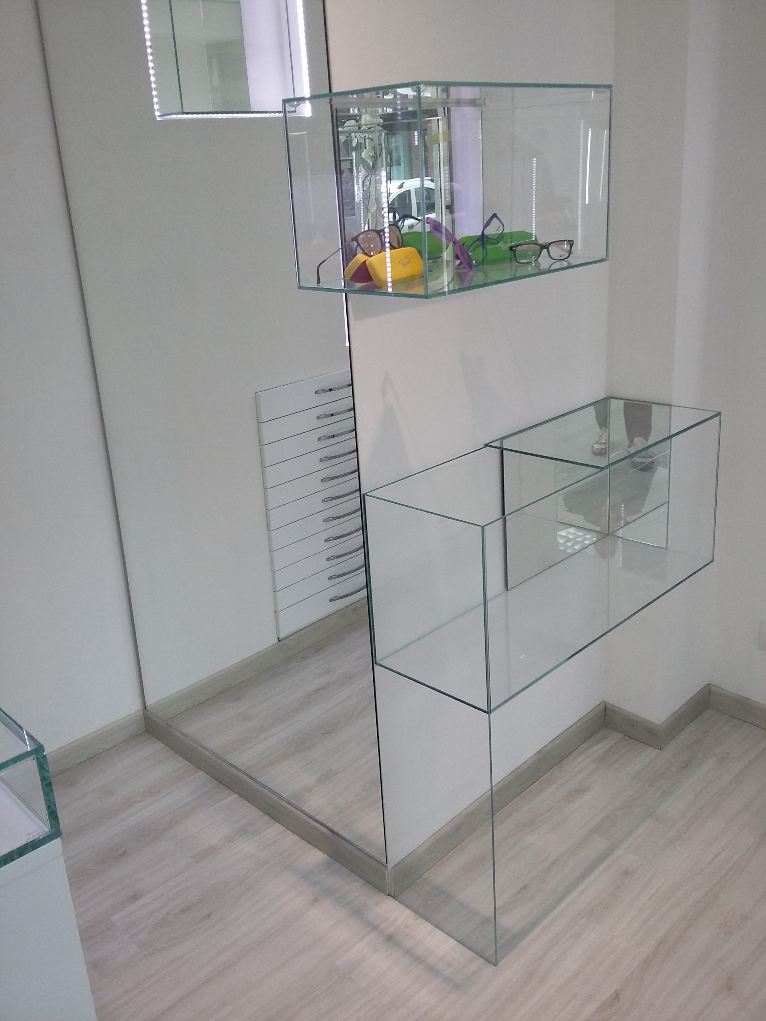 时尚眼镜仓库"Ottica Fashion"室内设计-14