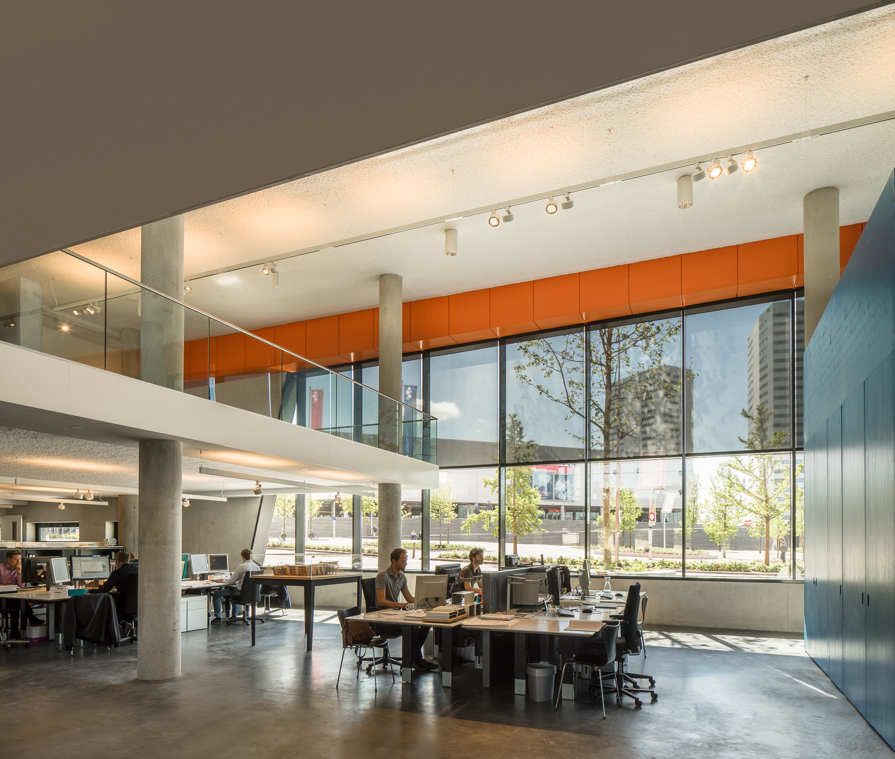 城市更新之作 | 公共空间与建筑的完美融合-18