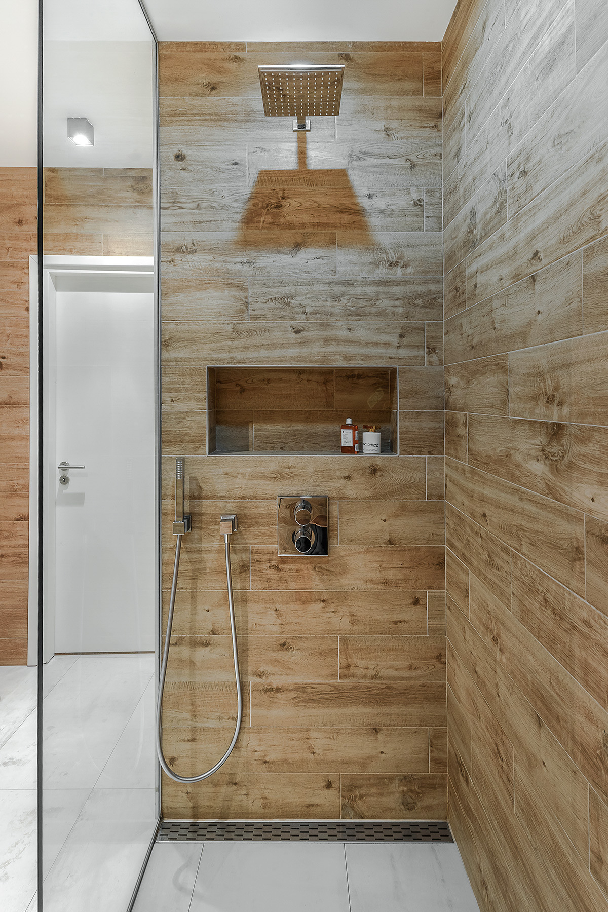 三层山景联排别墅，打造家具与空间的和谐共生-17