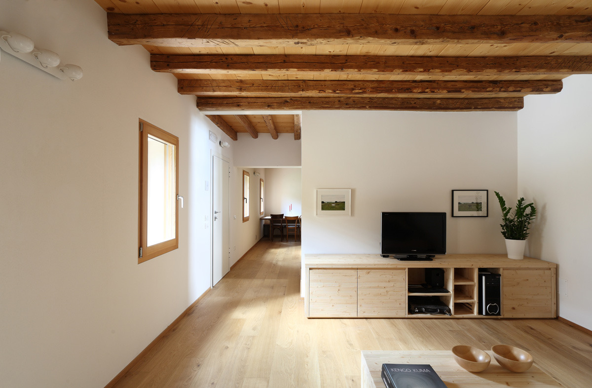 私人住宅的优雅木质设计-3