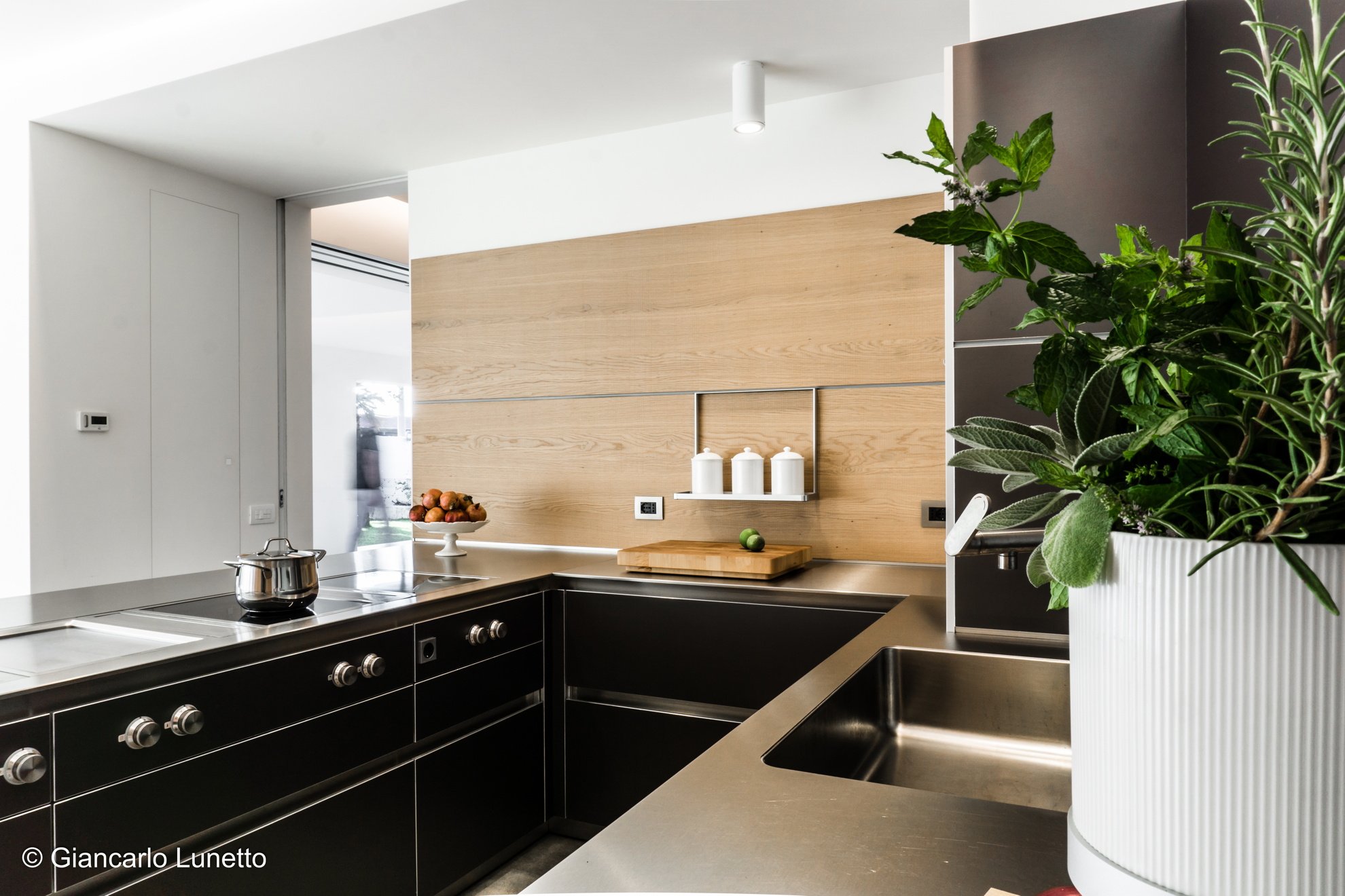 乡村 70 年代老宅翻新，现代家庭生活空间-63