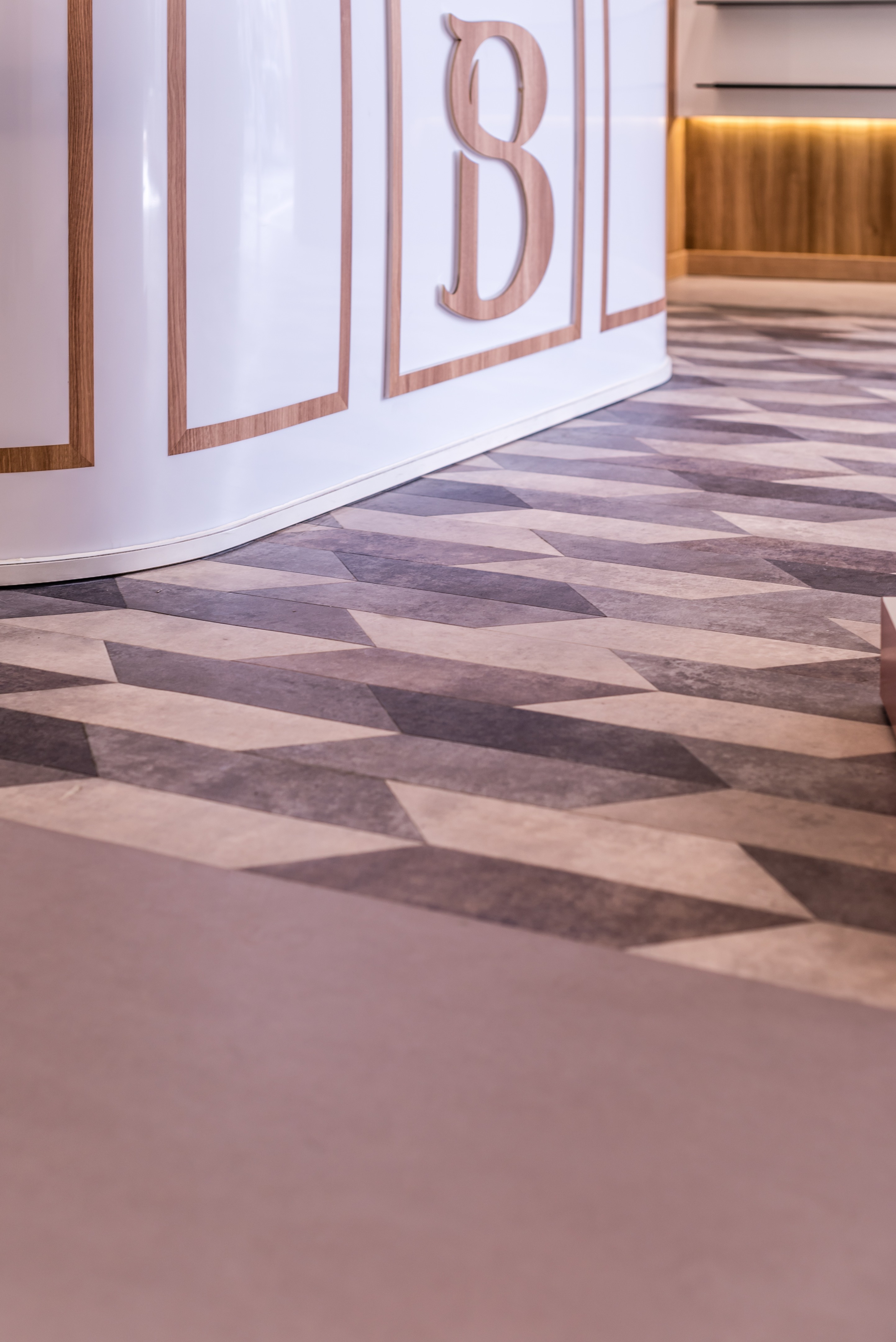 精致香氛护肤品店的永恒魅力-42