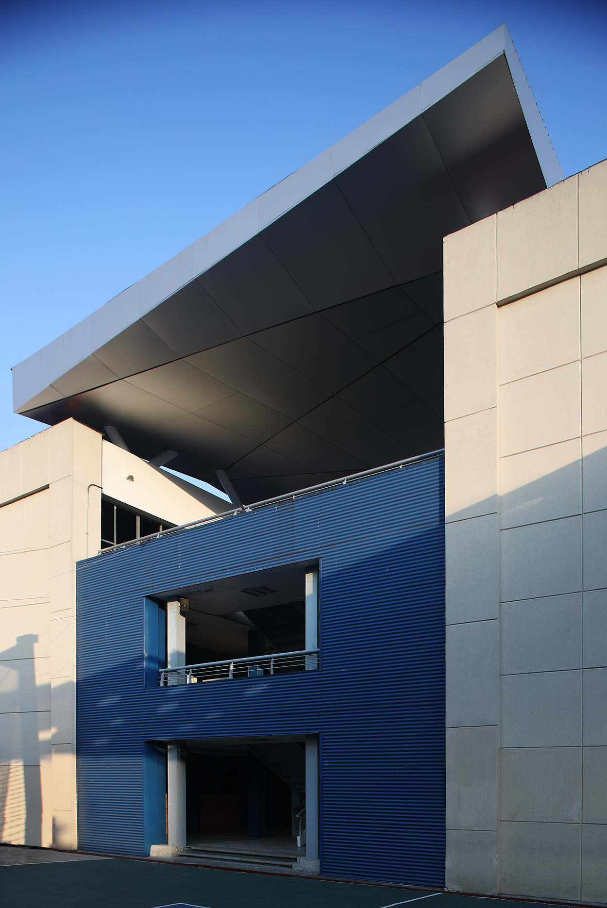 墨西哥瓦拉多利德中学室内设计-27