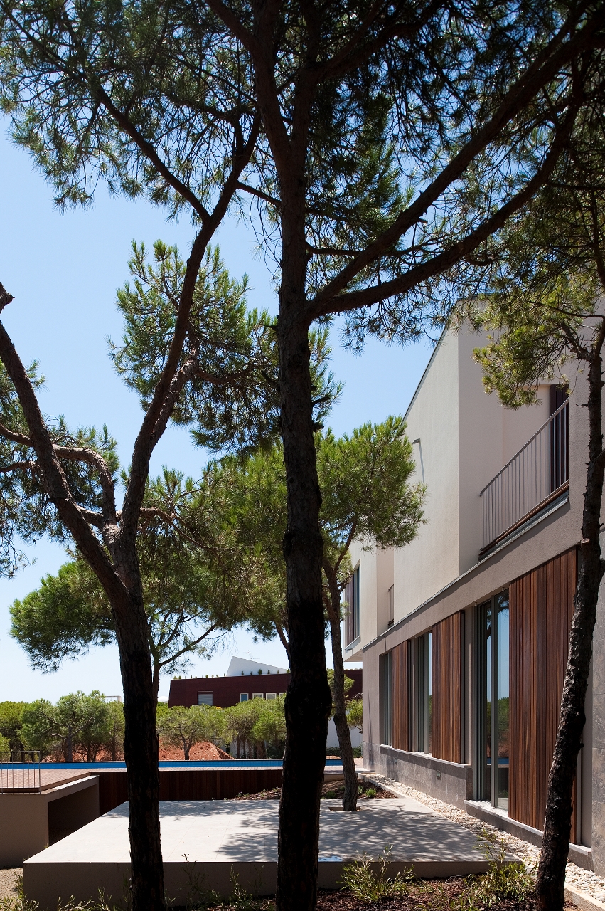 绿海滩别墅的私密与公共空间融合设计-3