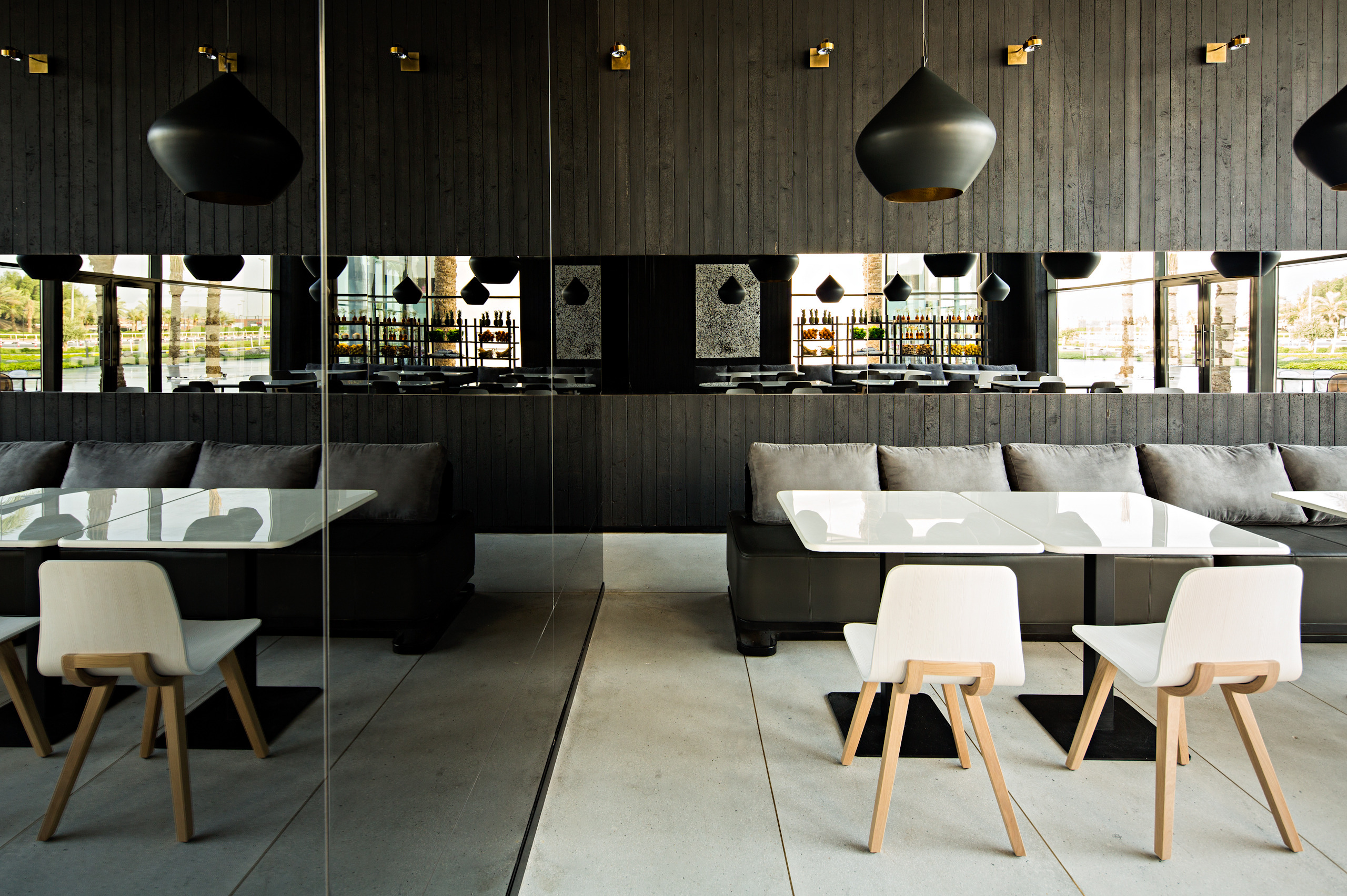 泰国风情的乌 bon 餐厅-0