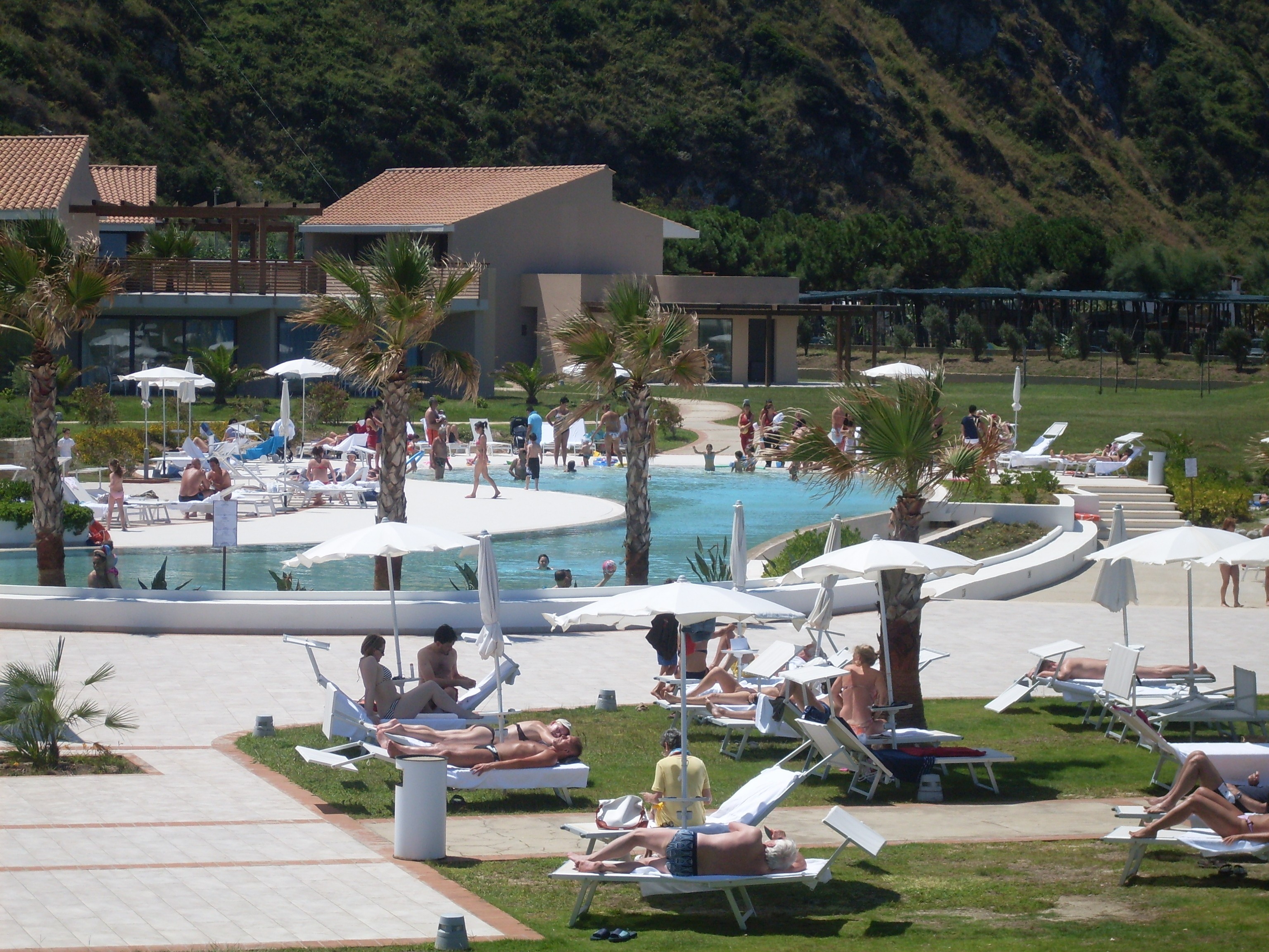 混凝土之韵 | 度假酒店泳池与海水疗法设计-14