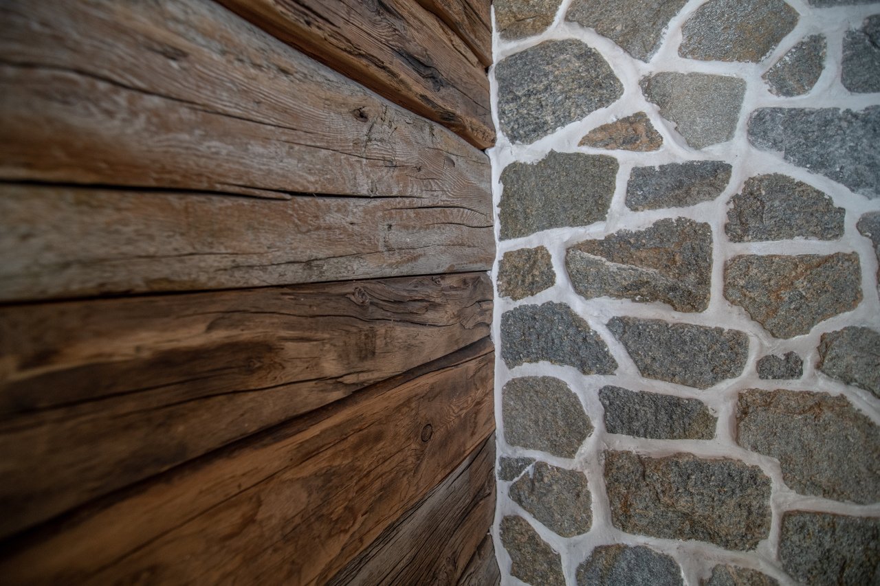 雪山之上的温馨猫舍——La Tana del Gatto 餐厅设计-32