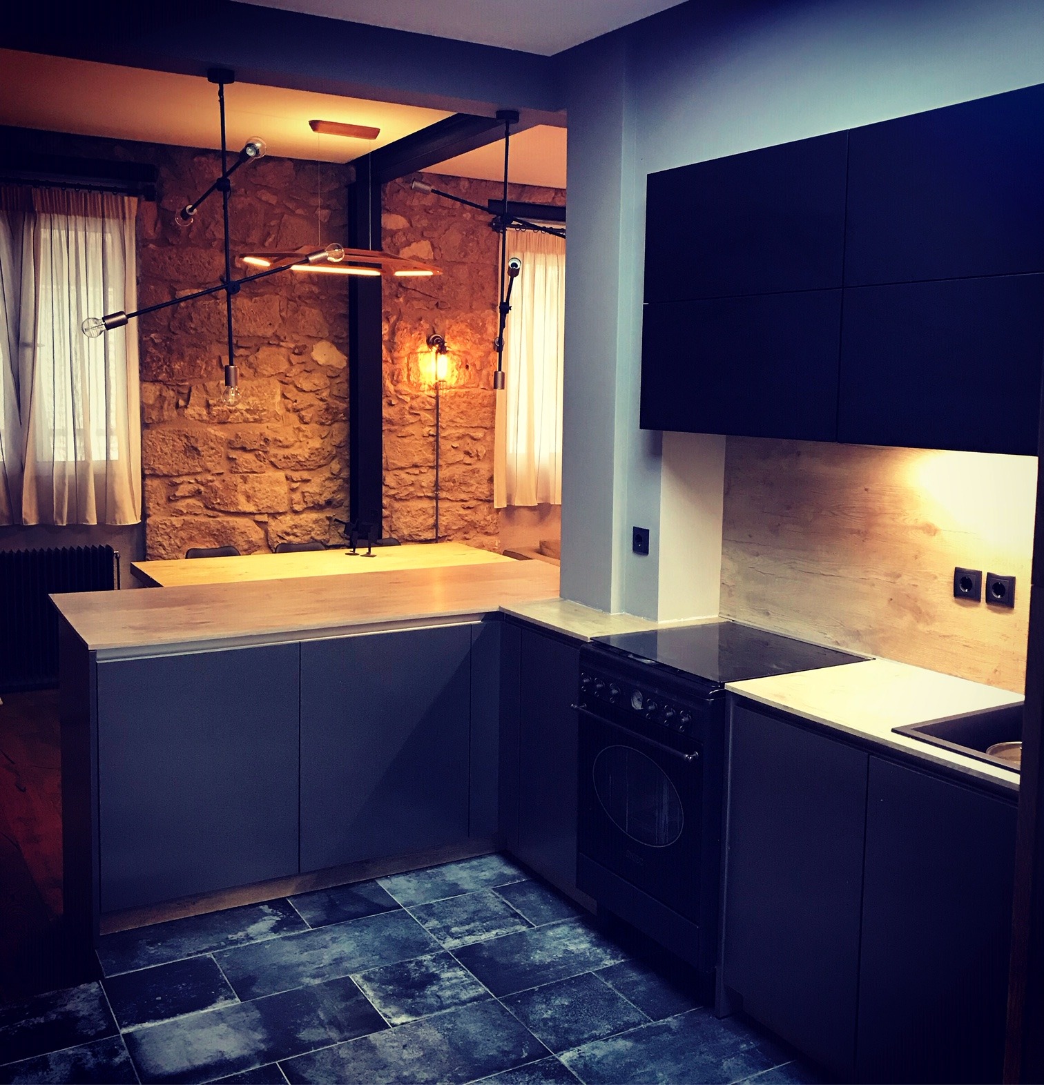 古希腊 1928 年老石屋的现代重生-7