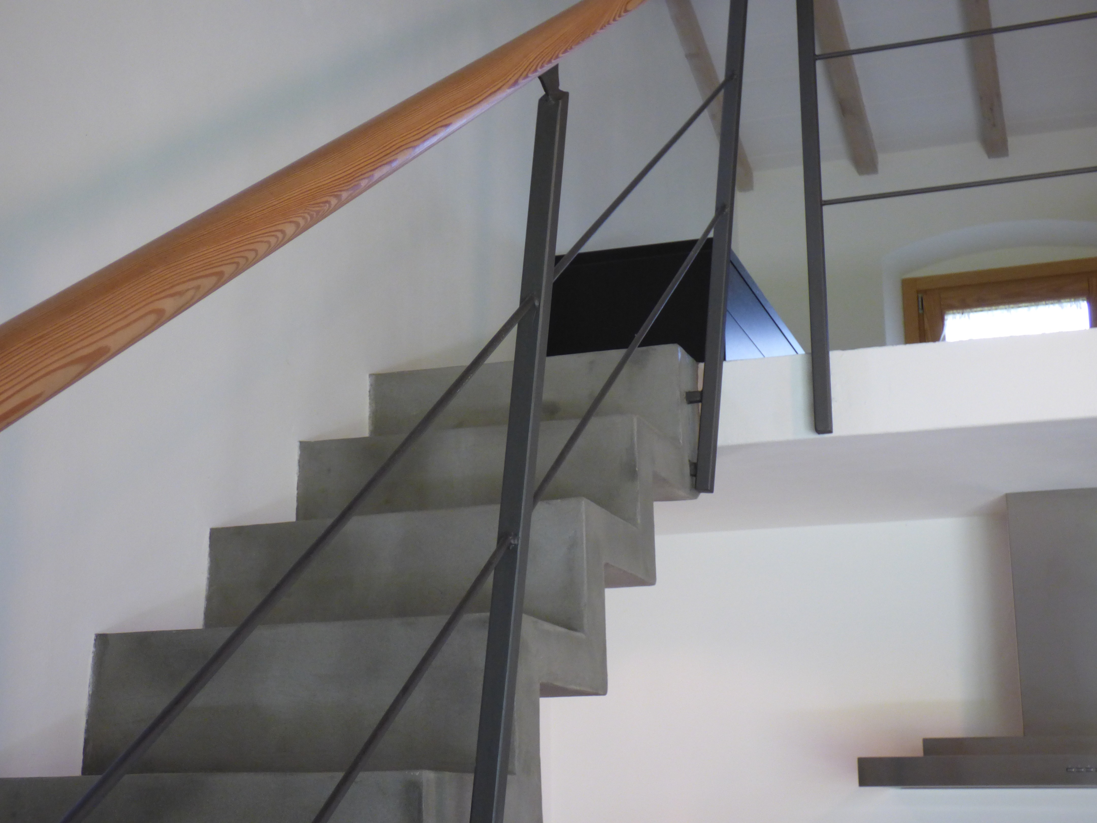 意大利乡村三层楼房改建-33