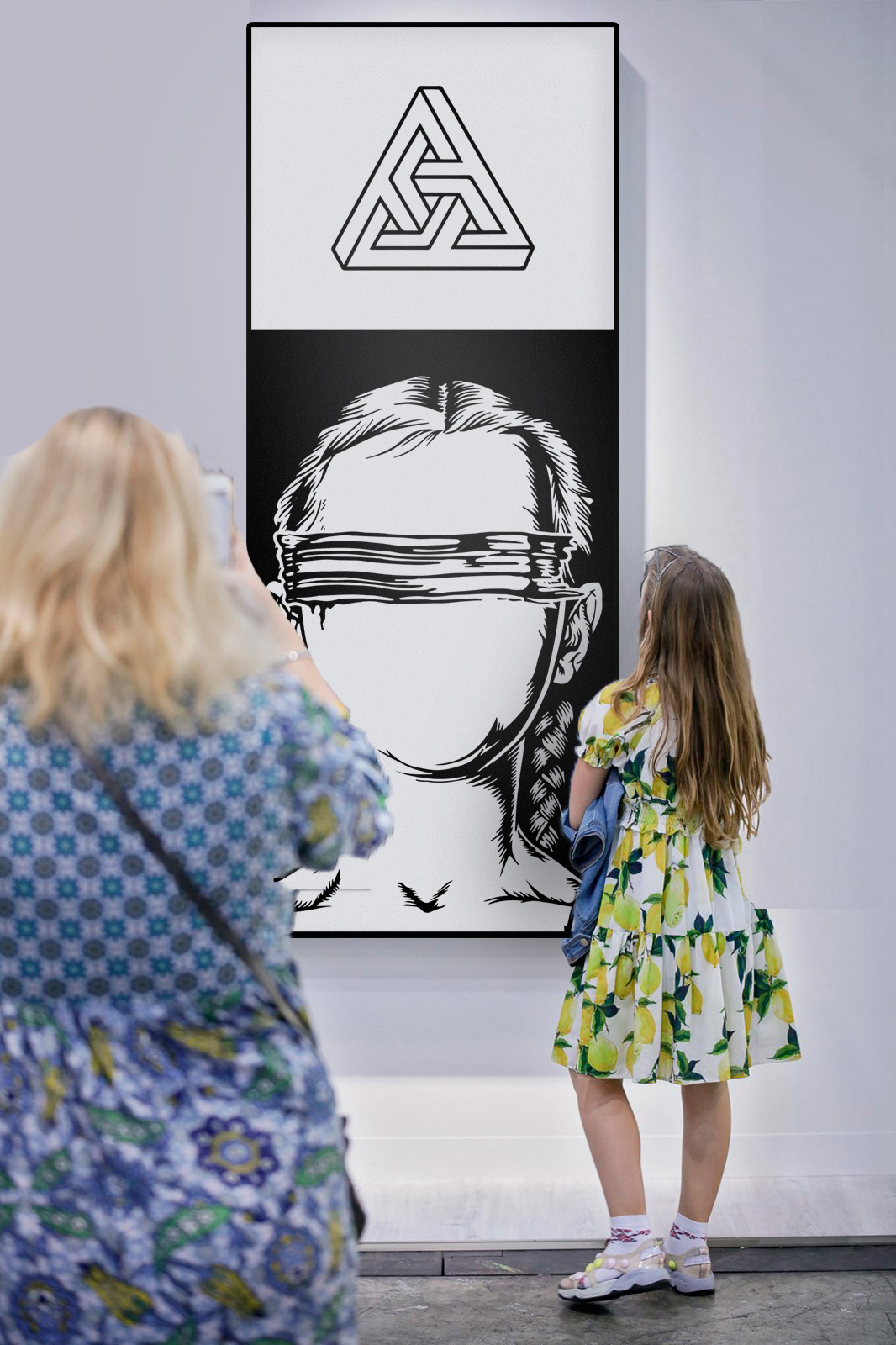 Apolo Arauz 抽象艺术装饰室内设计案例-6