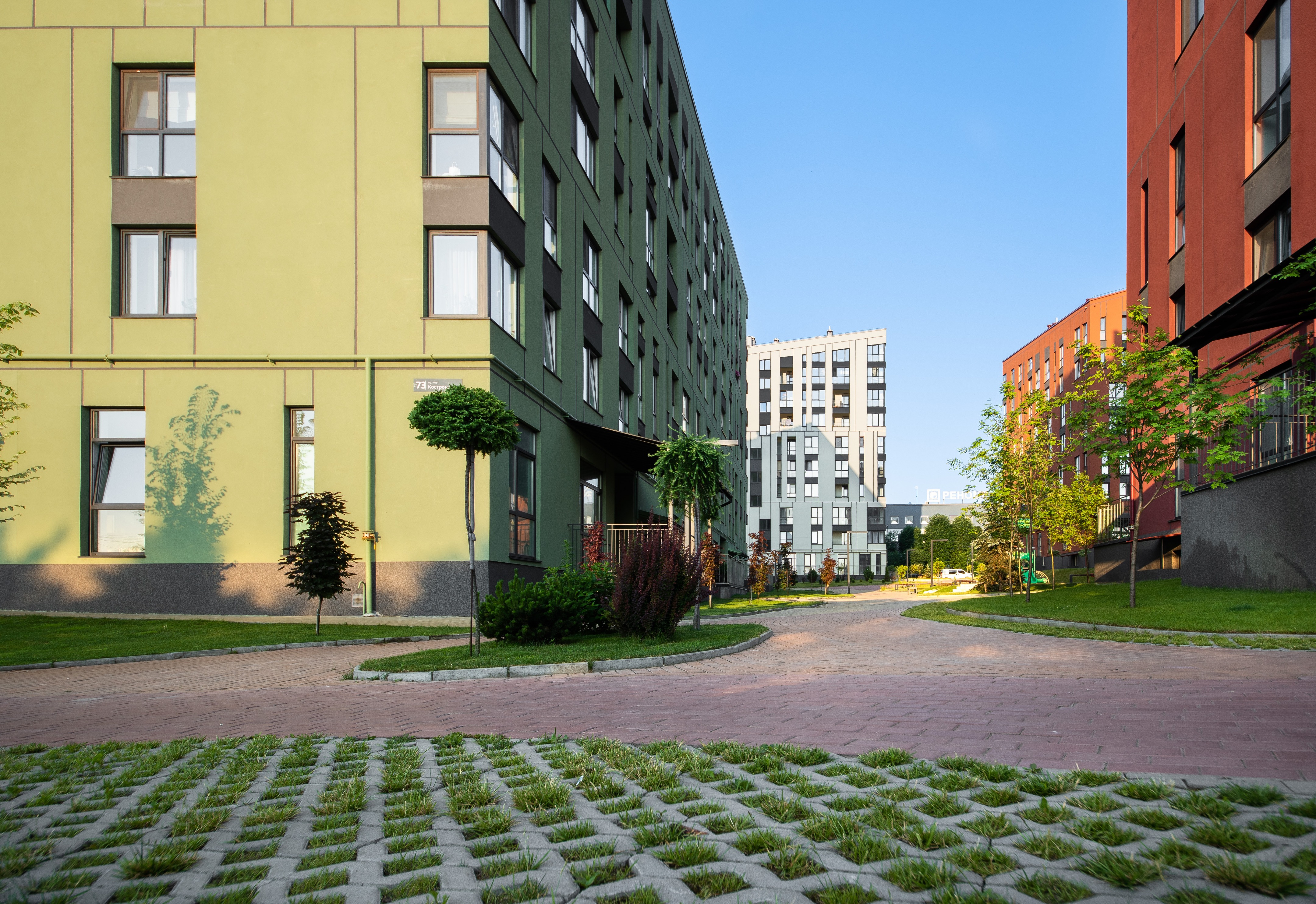 动态光谱住宅 | 斜屋顶的创意表达-17