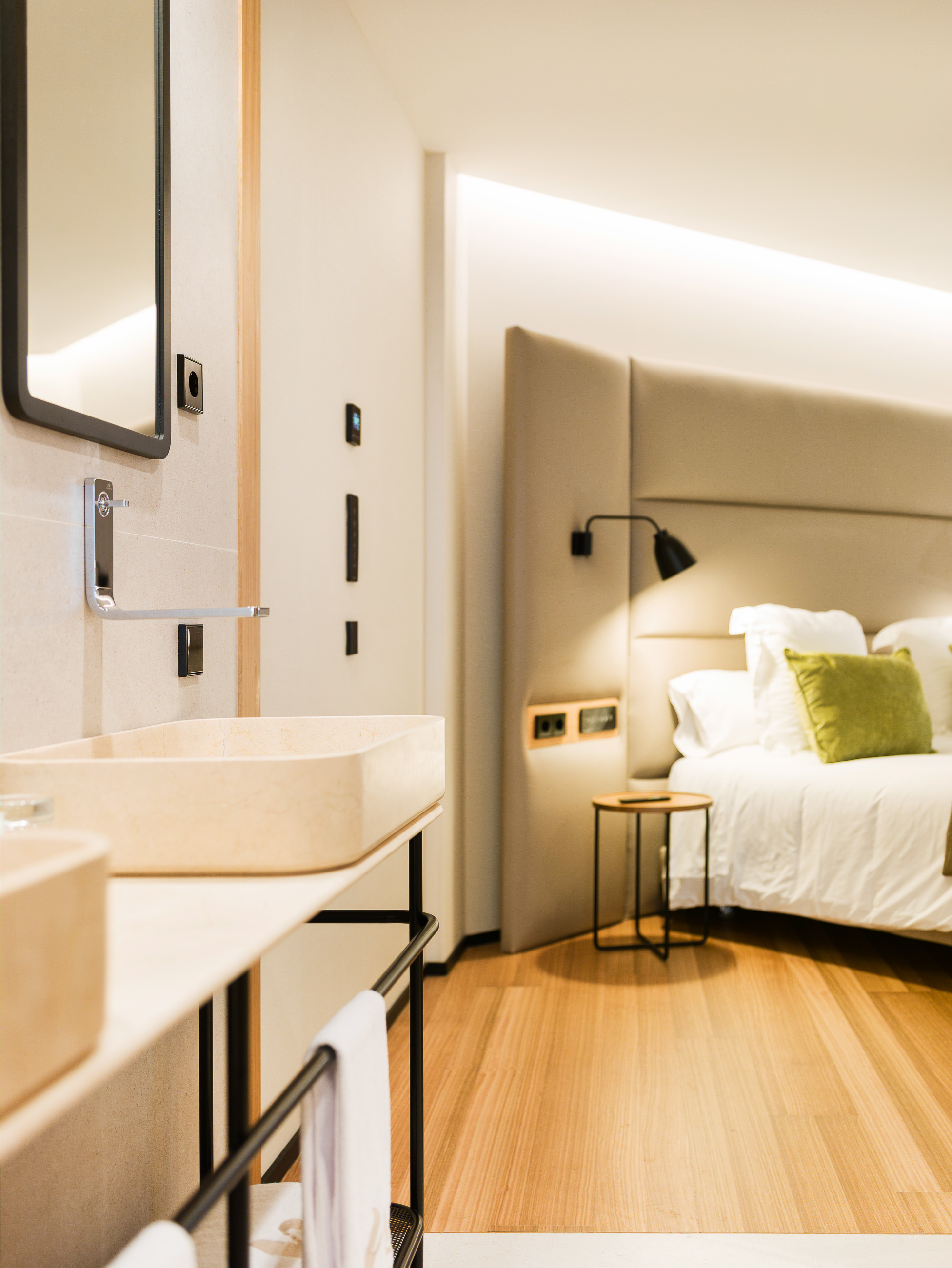 地中海风情融入四星级酒店设计-24