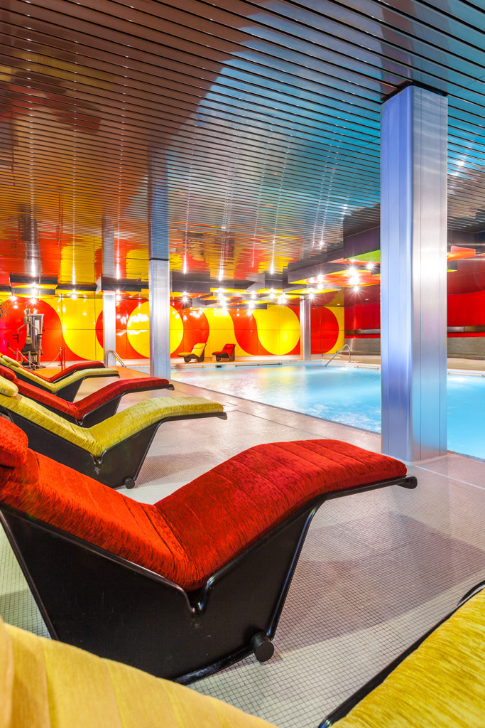 拯救帕顿设计,巴塞尔 Radisson Blu 酒店泳池重生-19