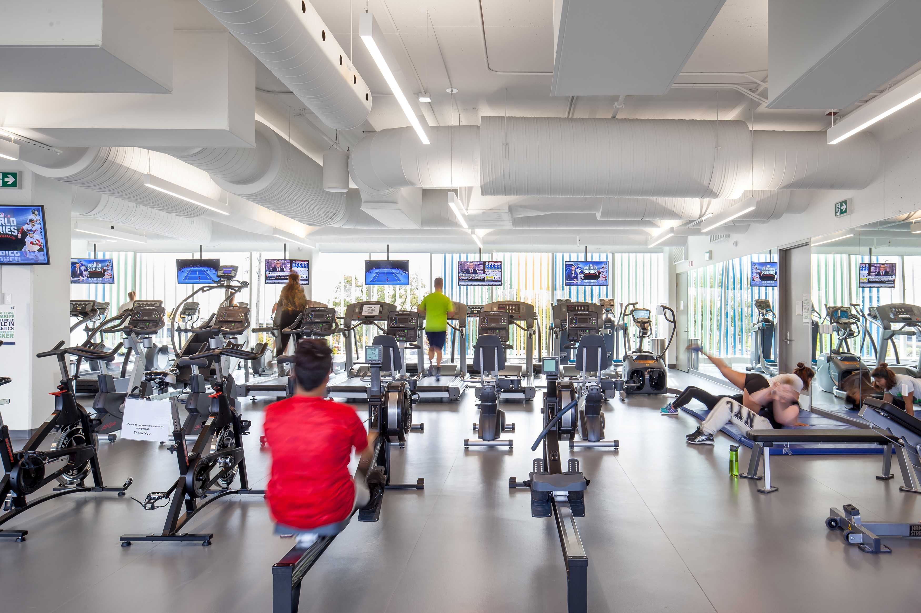 亨伯学院体育中心-10