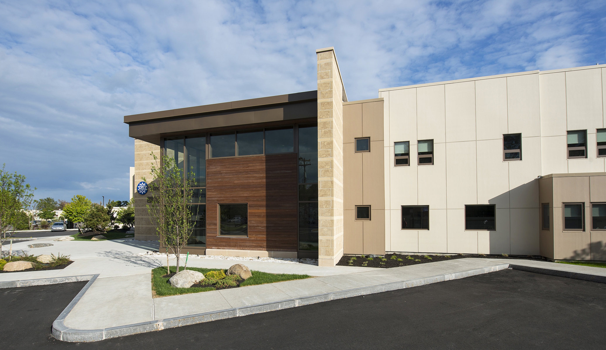 Tektoniks 建筑师打造绿色医疗办公空间-0