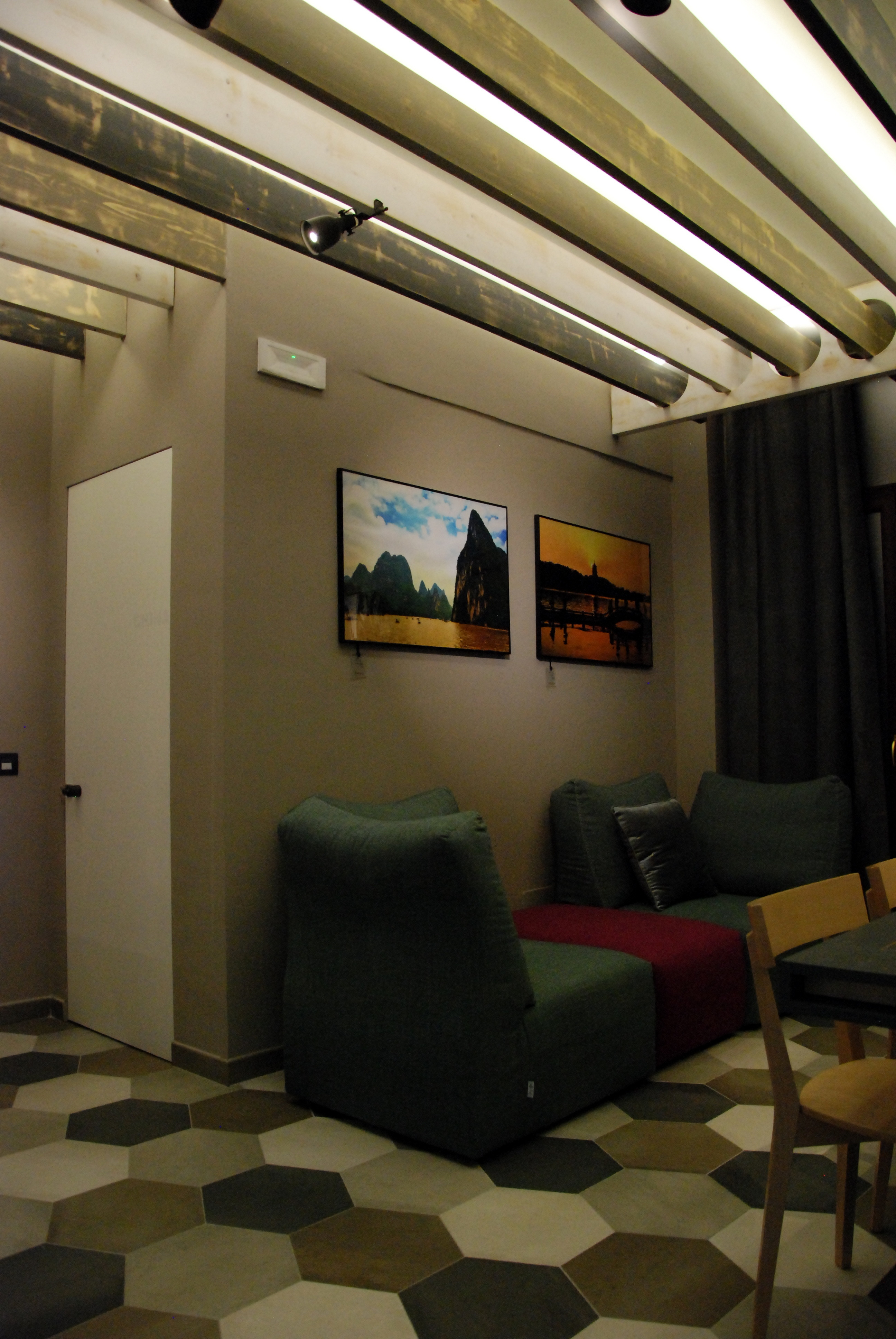 色彩斑斓的意大利 Salerno 中心 VINTO HOUSE-11