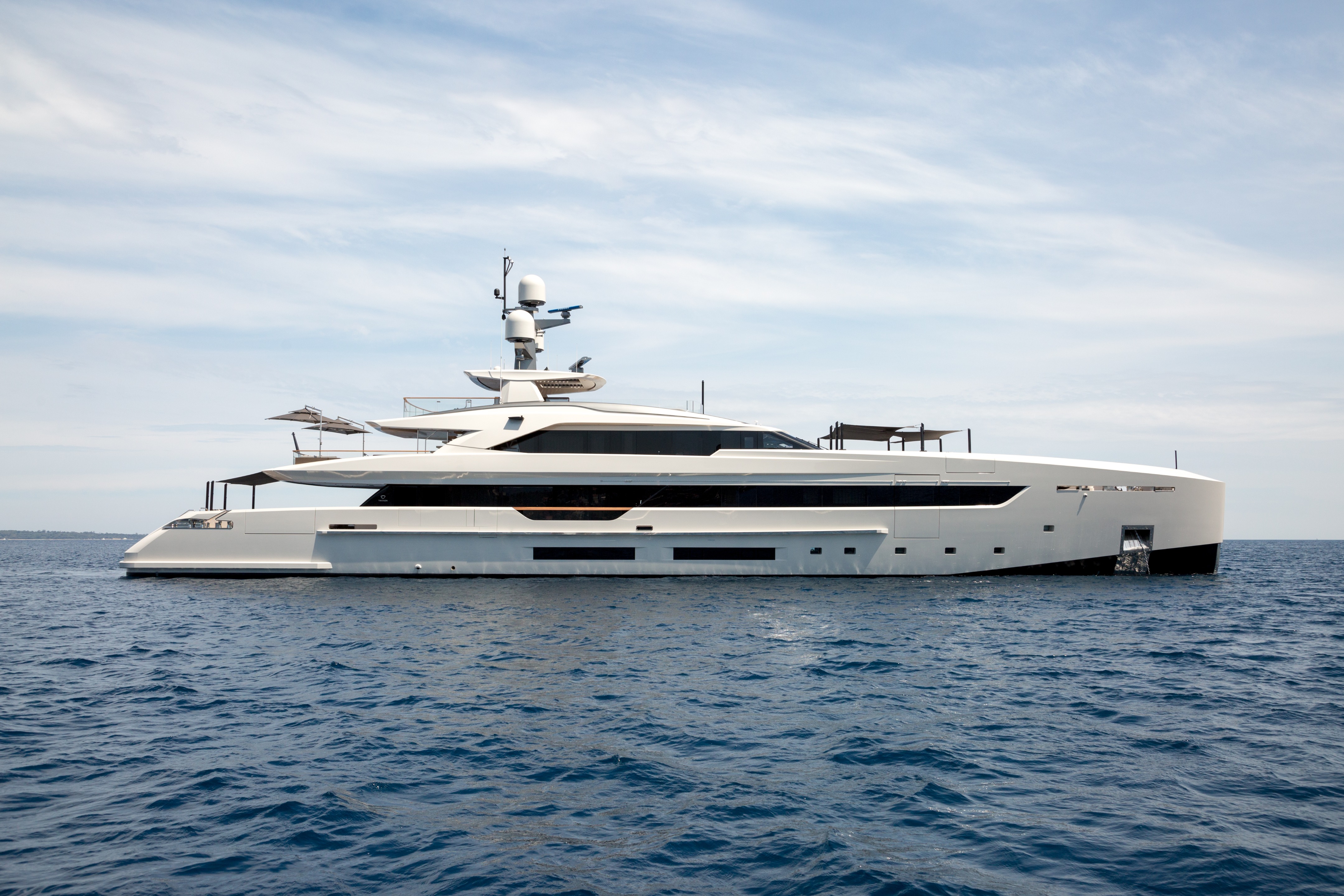 豪华游艇"M/Y Vertige"的精致室内设计-15