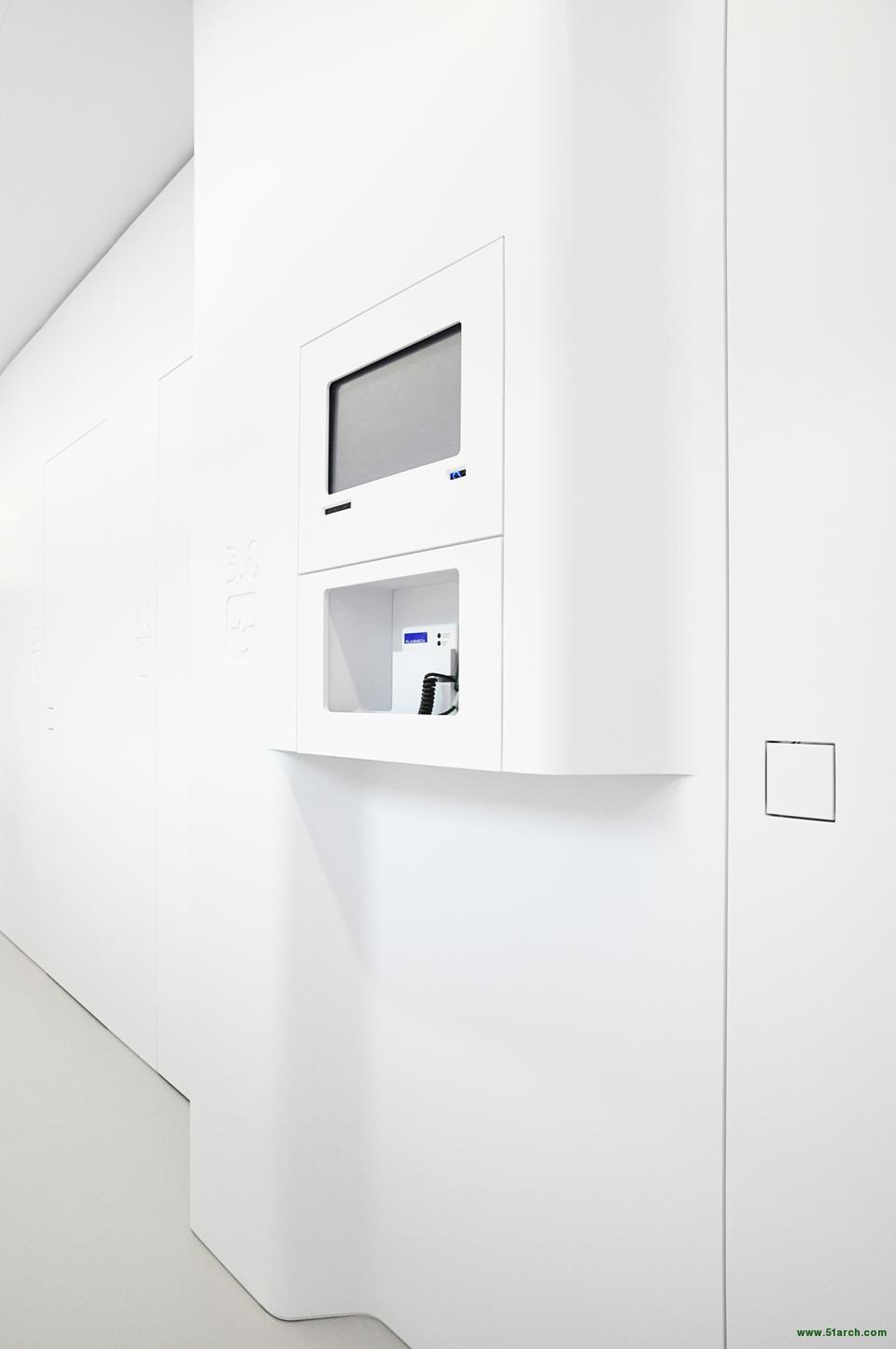 意大利卡塔尼亚牙科诊所-5