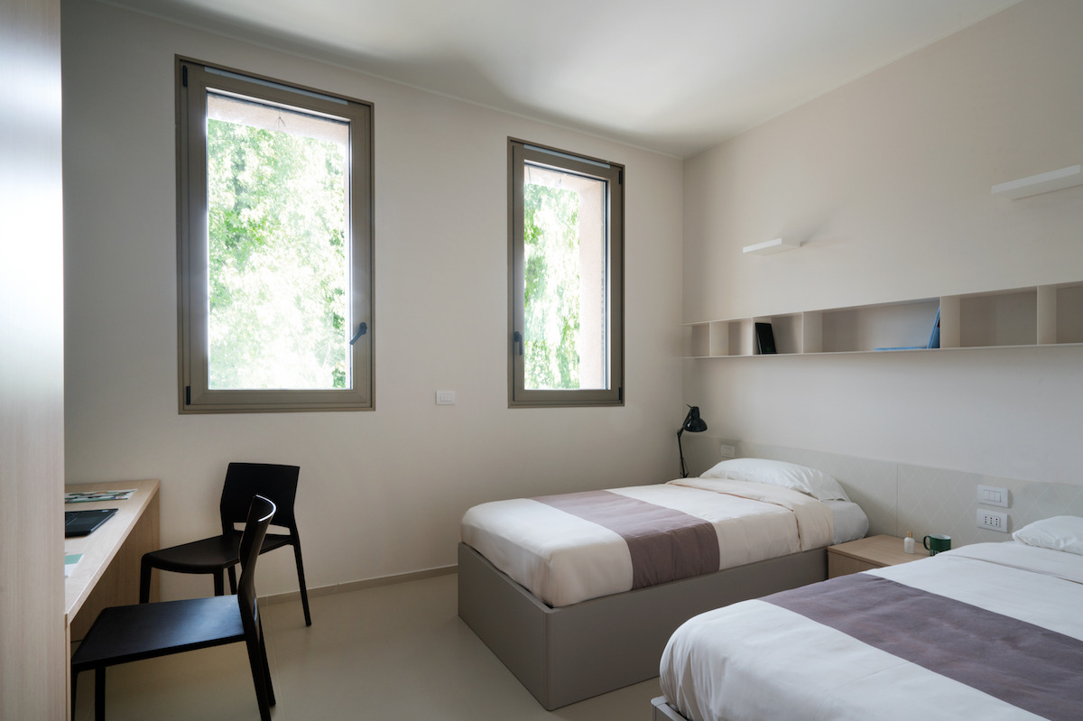 人性和谐绿意盎然的人文学府宿舍-37