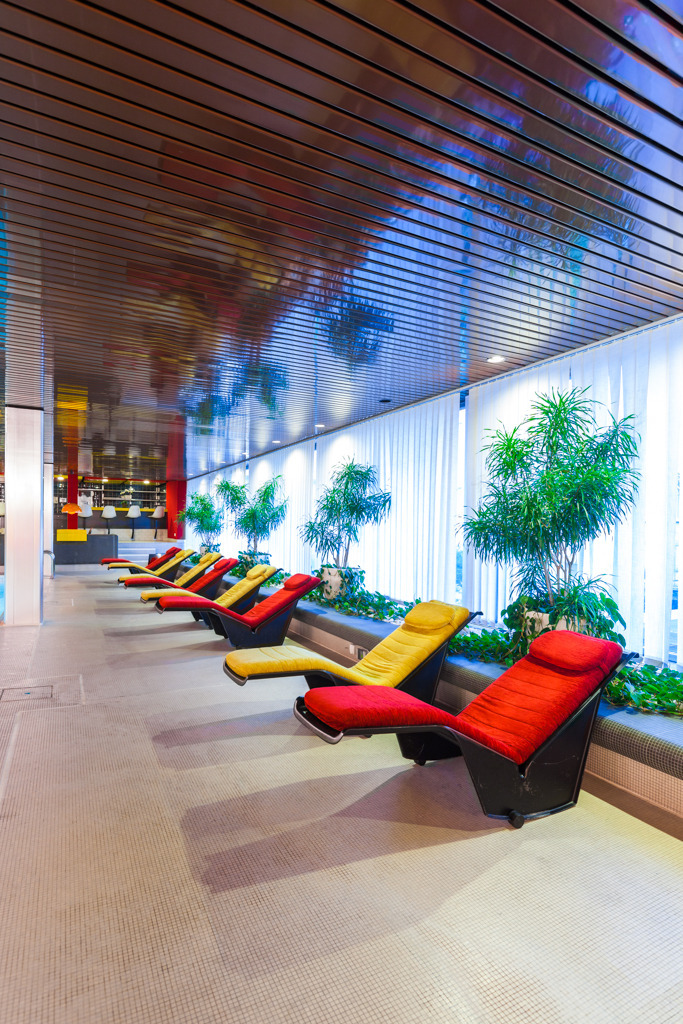 拯救帕顿设计,巴塞尔 Radisson Blu 酒店泳池重生-17