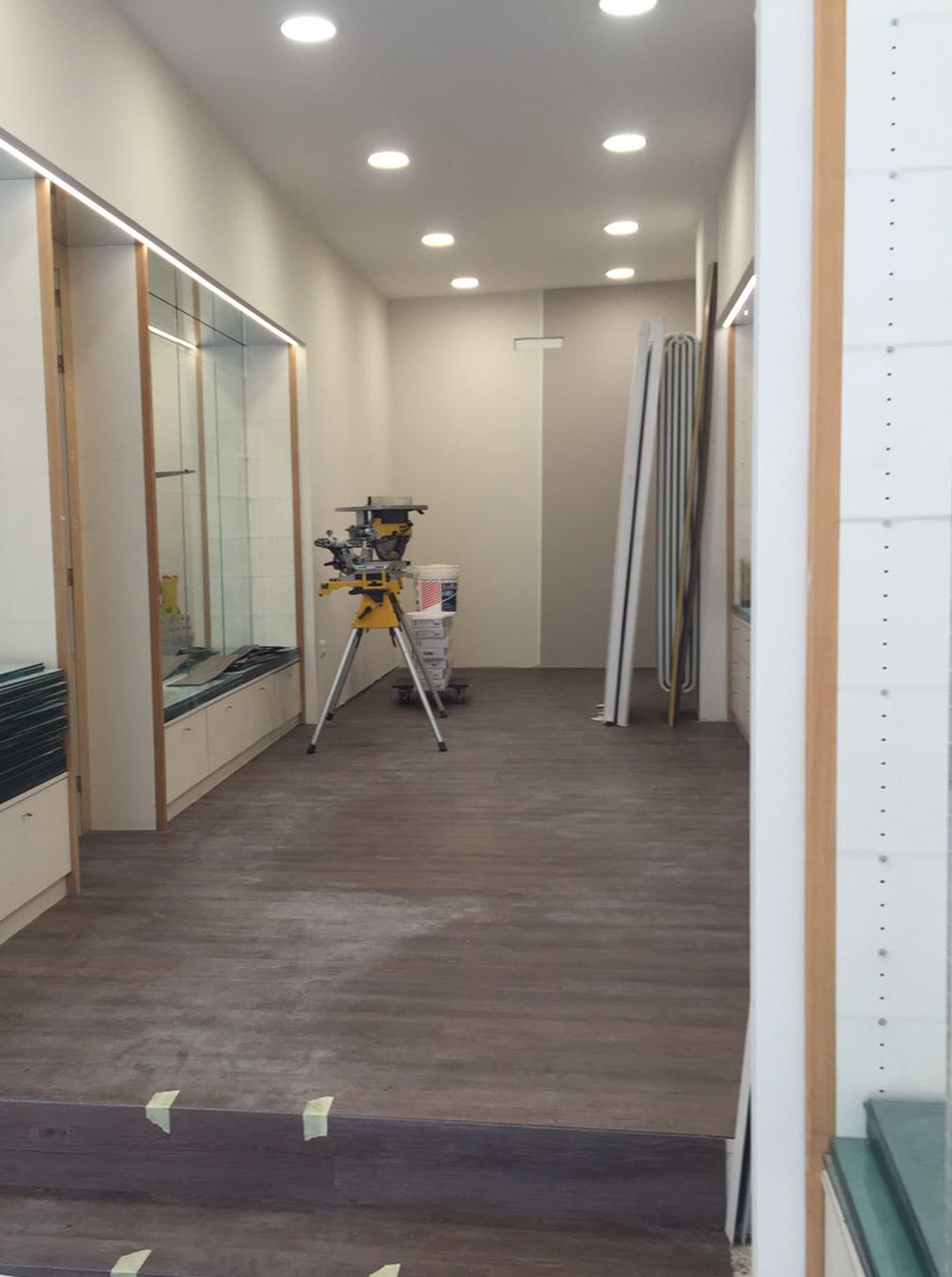 历史建筑中的香氛店重生-18